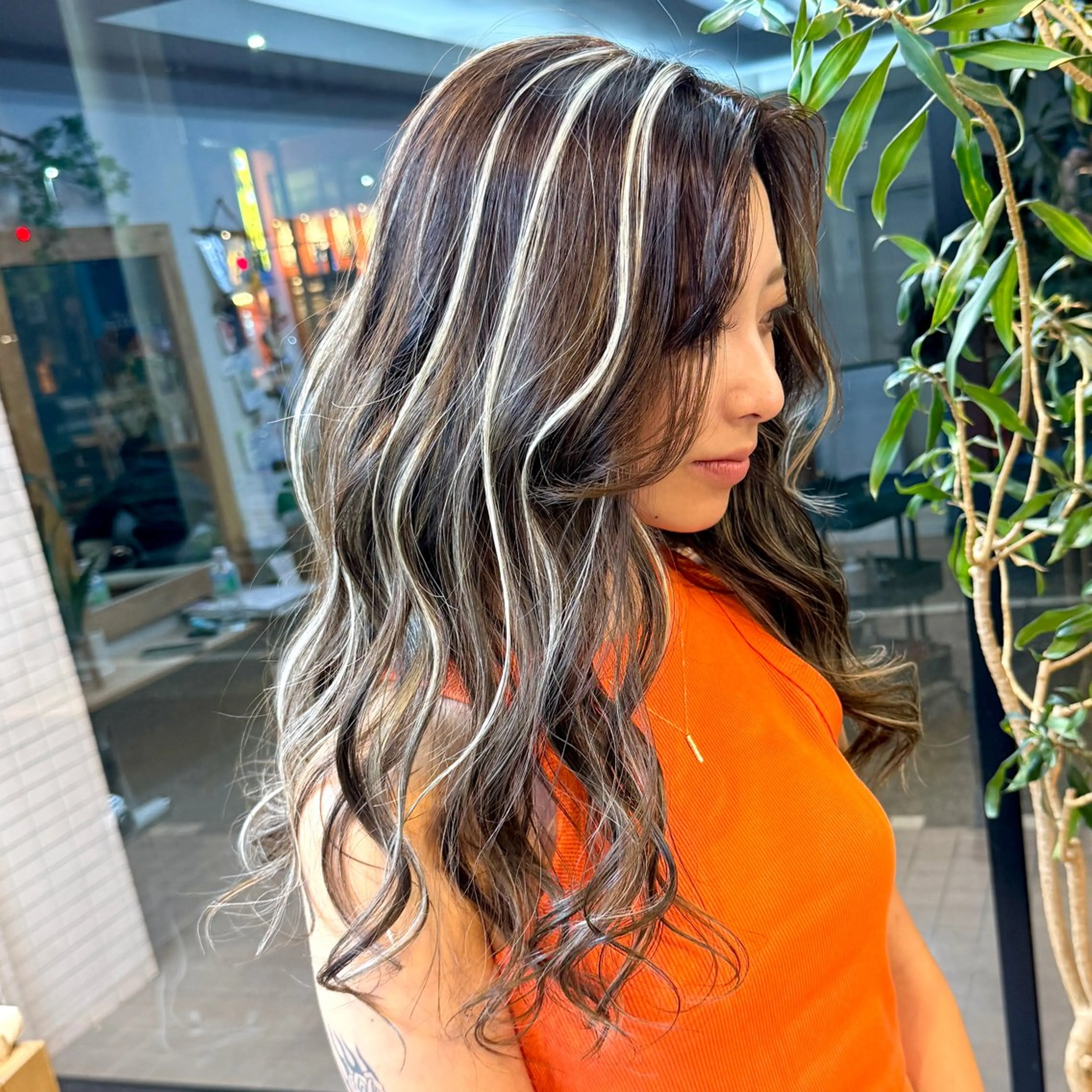 ロング カラー ハイライトカラー オレンジ ハイライト レイヤーカット 🌈ハイライト特化 🌈 🐶ノザワ🐶のヘアスタイル