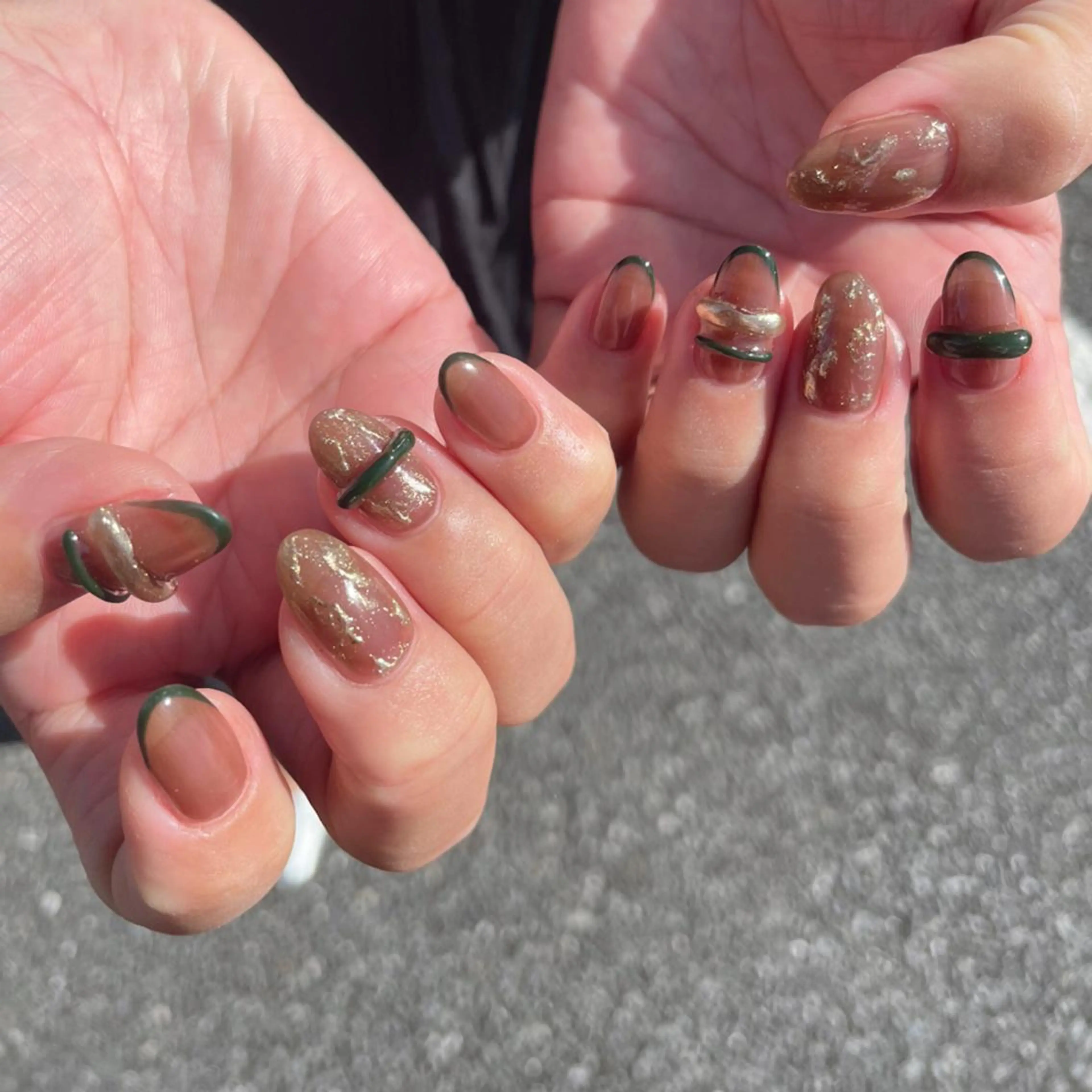 セミロング ネイル 金子 彩海のネイルデザイン