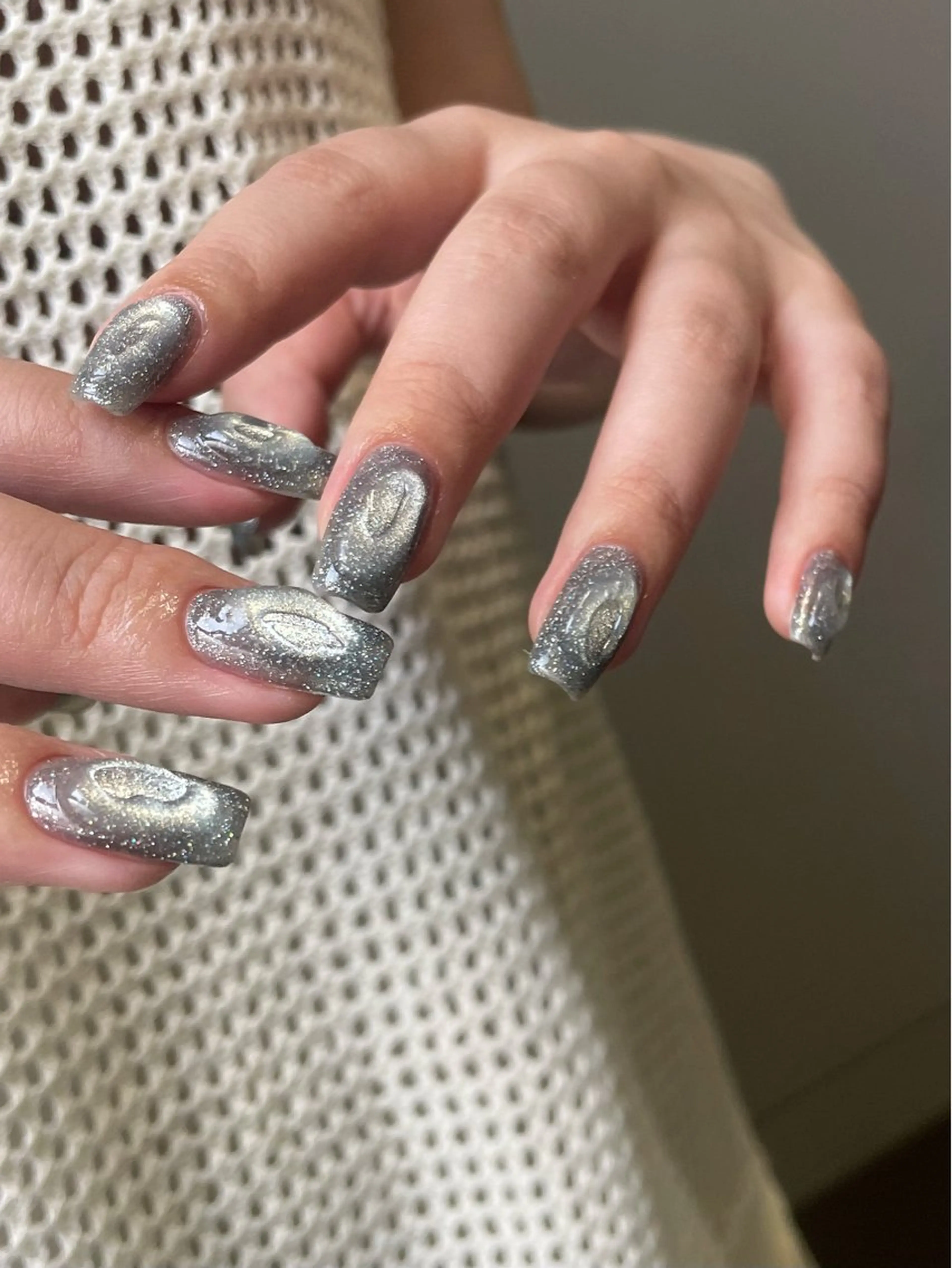 ネイル キラキラネイル ぷっくりネイル F room UMEDAのマツエク・マツパデザイン