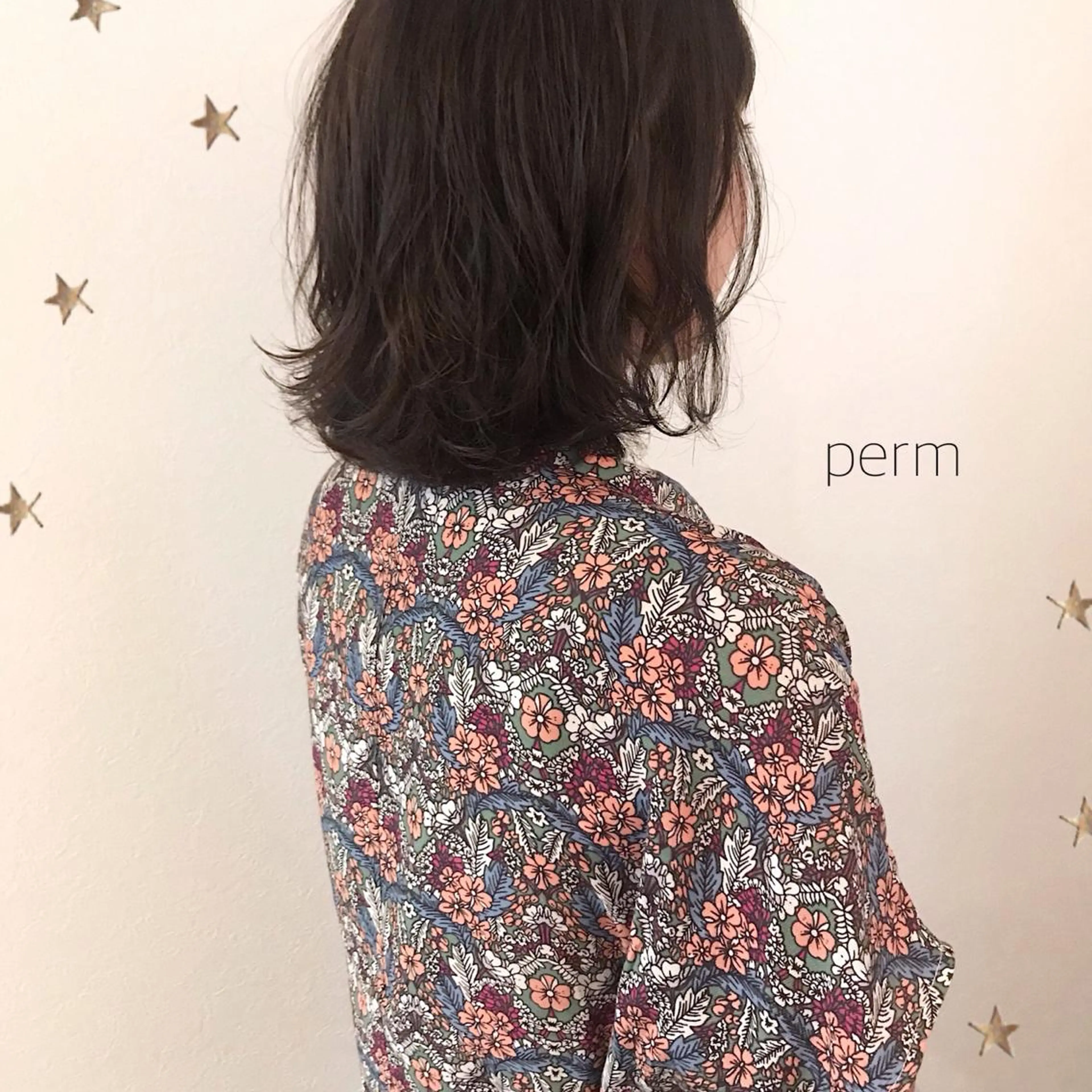 ミディアム パーマ 市川 千夏のヘアスタイル