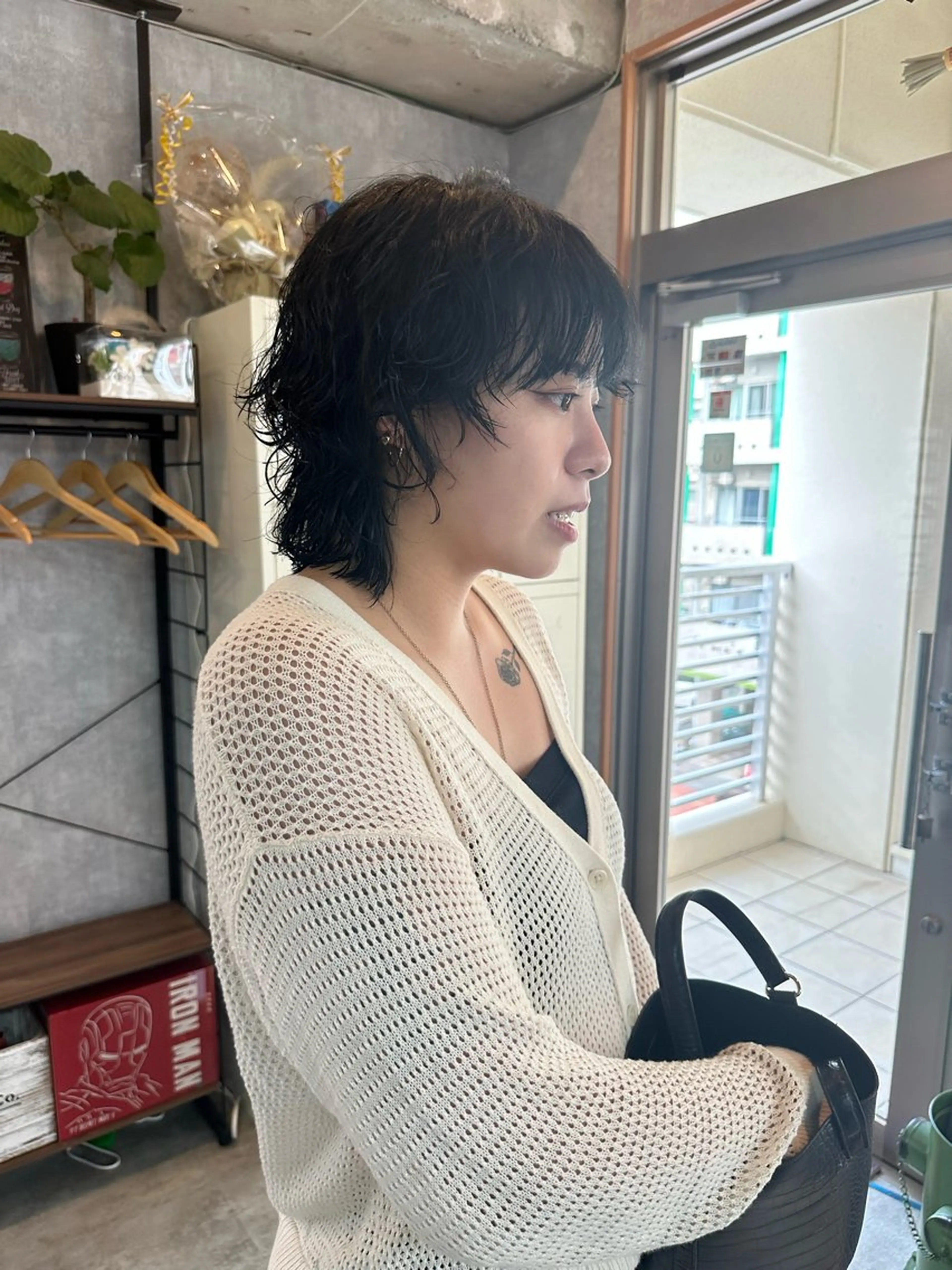 ショート 切りっぱなしボブ ショートボブ ハンサムショート 丸みショート ボブ カット ヘアカラー パーマ トリートメント モテ髪/ボブ/ショー ト/アダチフウトのヘアスタイル