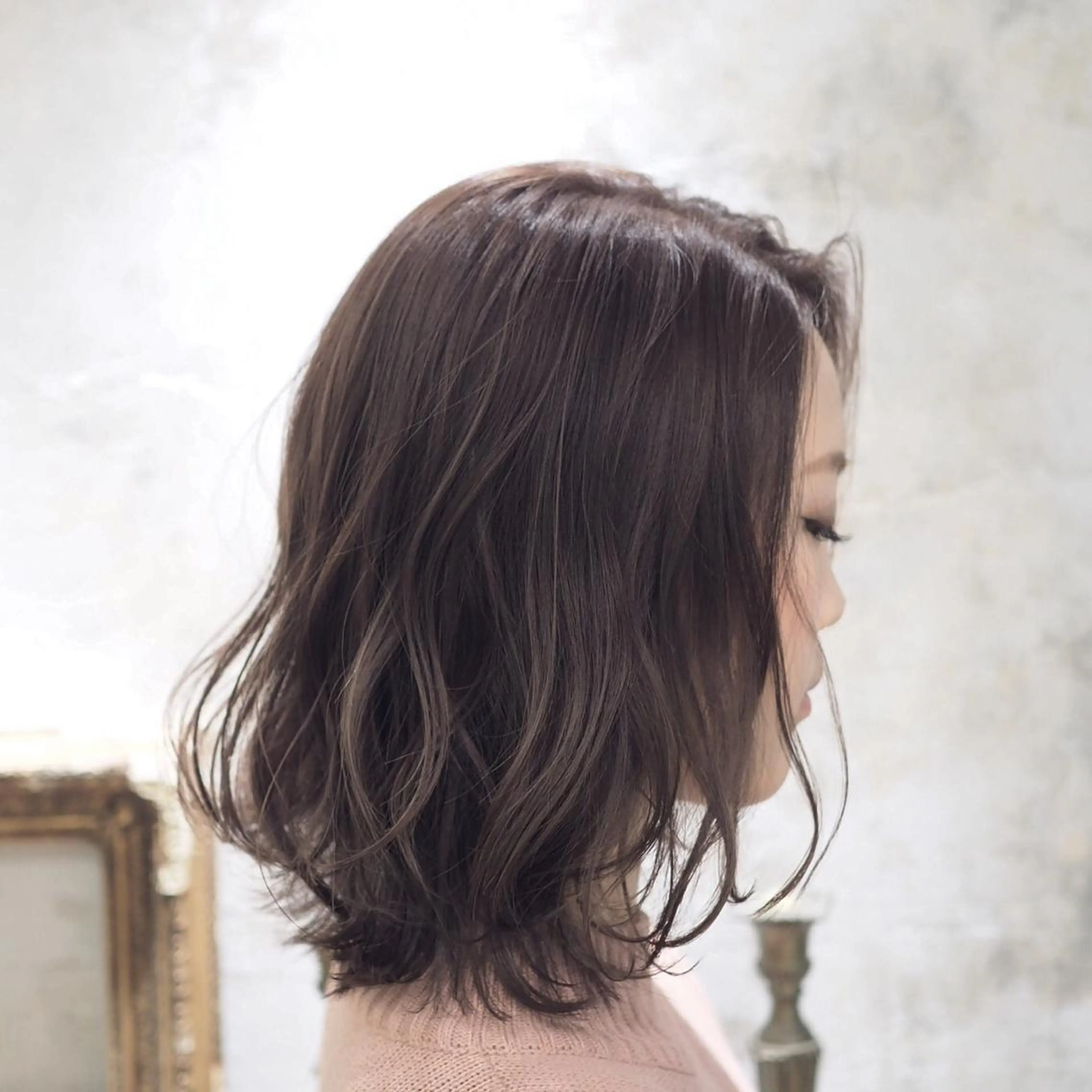 ミディアム カラー 難波 茜のヘアスタイル