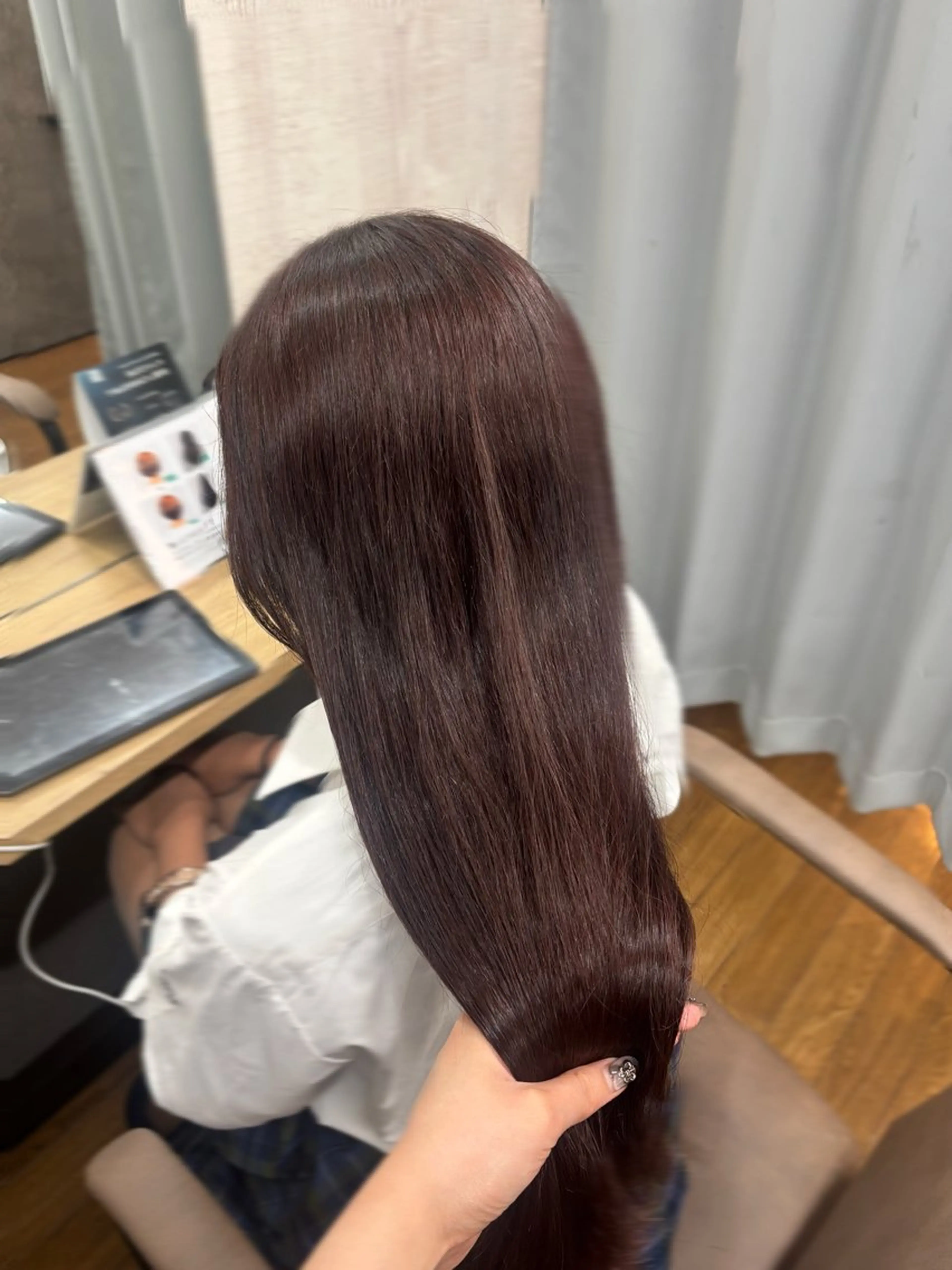 ロング パープルカラー カット ヘアカラー トリートメント 🩵 honoka🩵のヘアスタイル