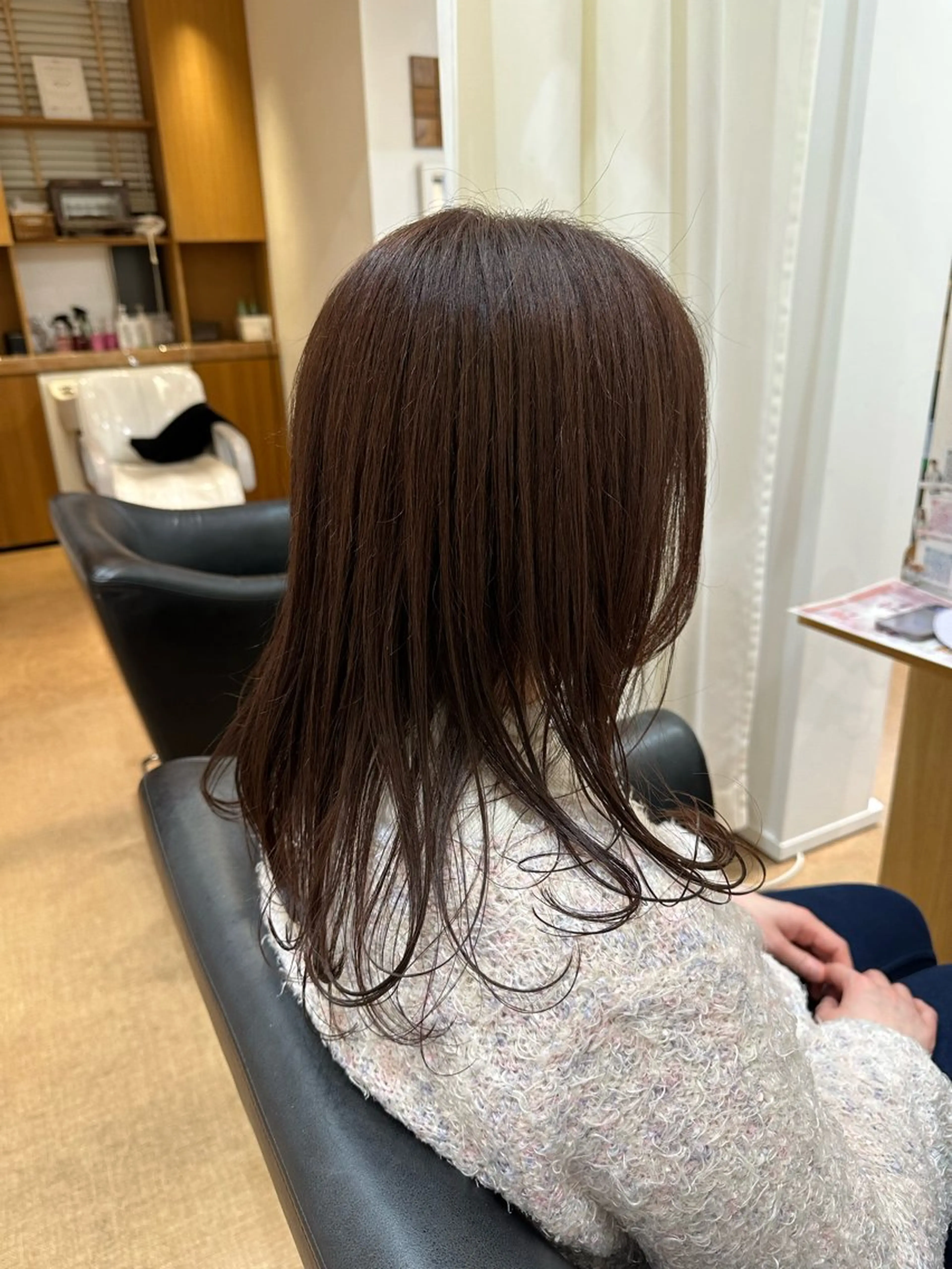 セミロング カラー ブラウンカラー ラベンダーカラー ラベンダーブラウン ヘアカラー 鈴木 優斗のヘアスタイル