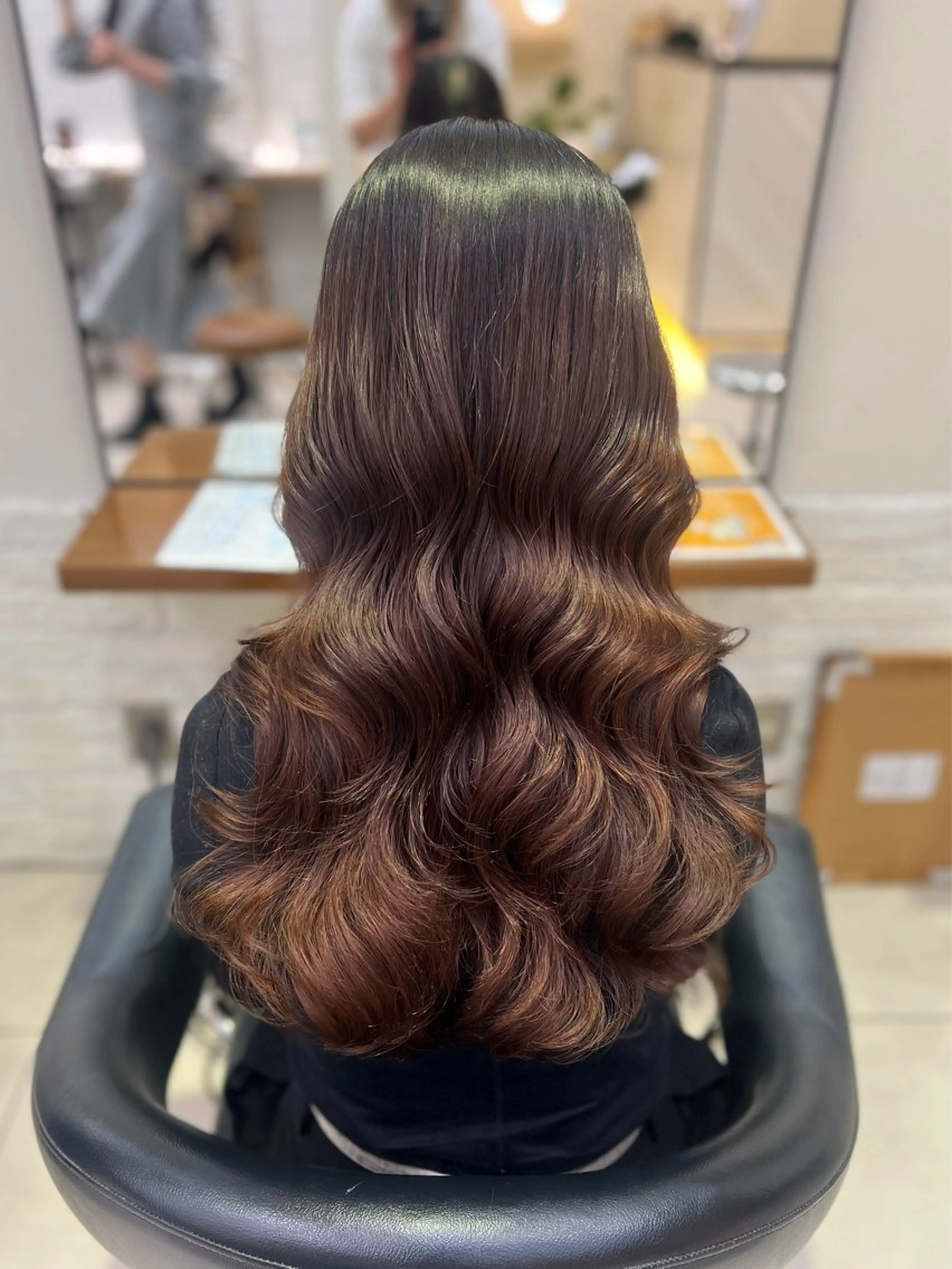 ロング レイヤーカット カット パーマ 🌙コテ巻き風パーマ 🌙菜月のヘアスタイル