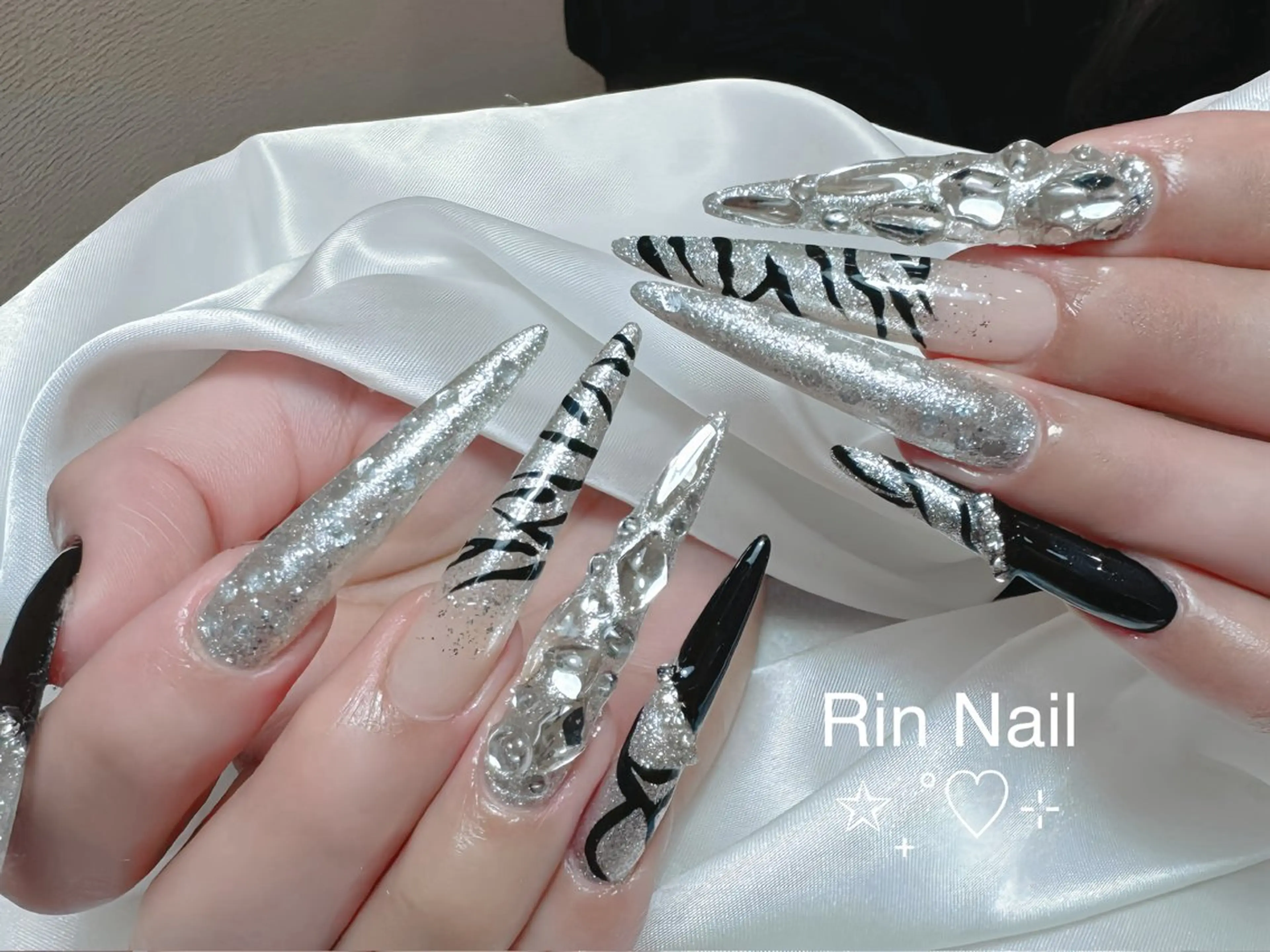 ネイル アートネイル ロングネイル ニュアンスネイル スカルプネイル ネイルチップ ハンドネイル Rin Nail 新大久保店のネイルデザイン
