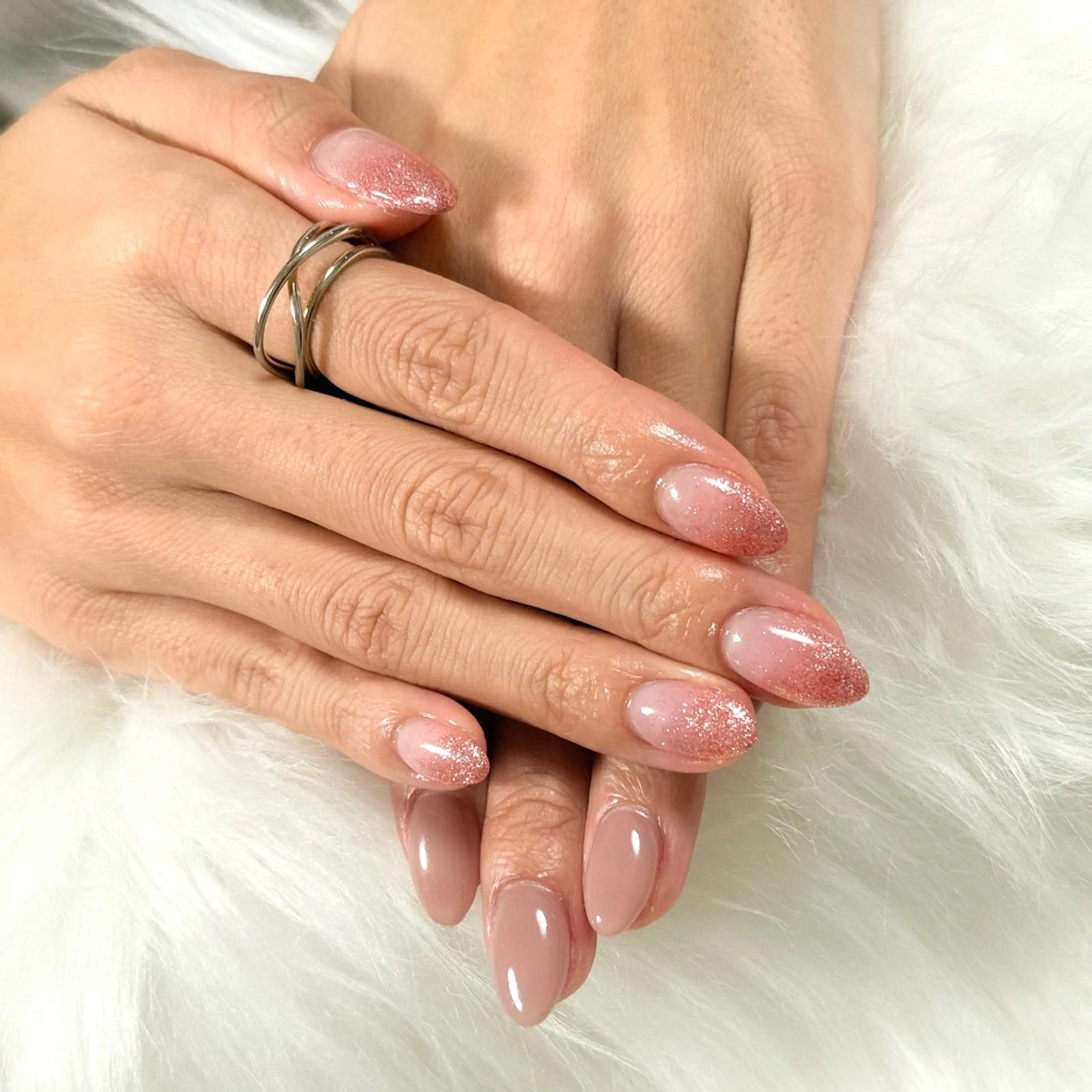 ネイル グラデーション ラメ(グリッター) ラメグラデーション ワンカラーネイル ハンドネイル 💅sii /KYOKA💅のネイルデザイン