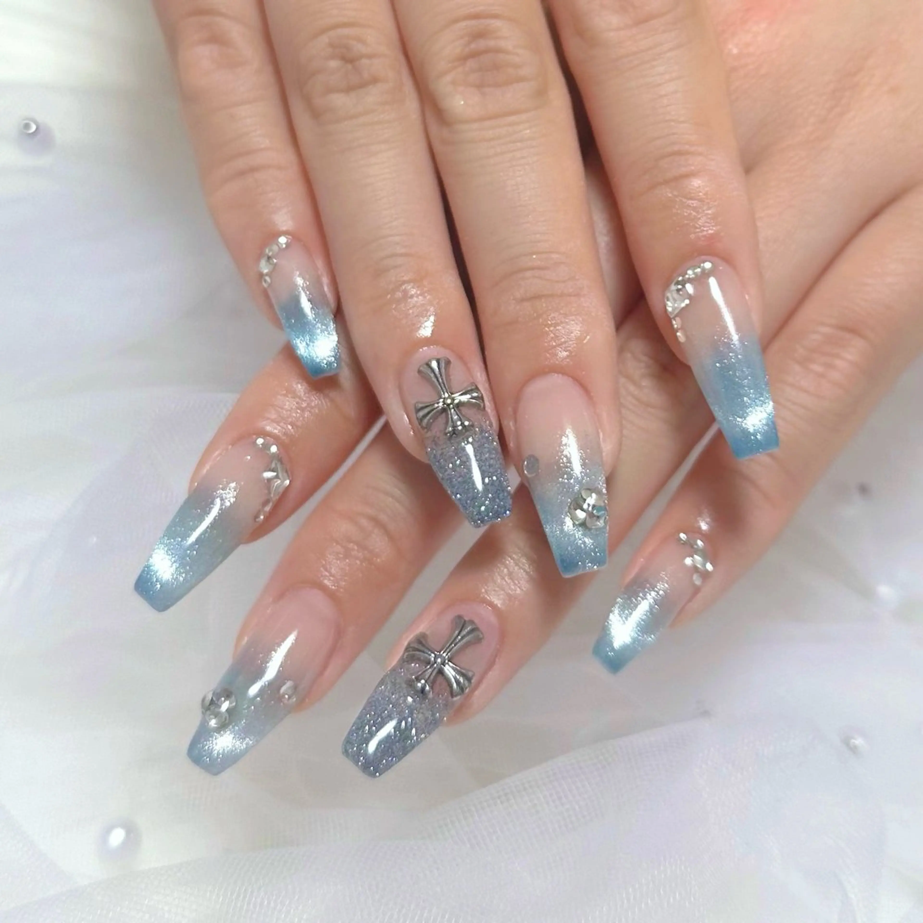 ネイル フレンチネイル マグネットネイル マグネットフレンチ Ange Nailのネイルデザイン