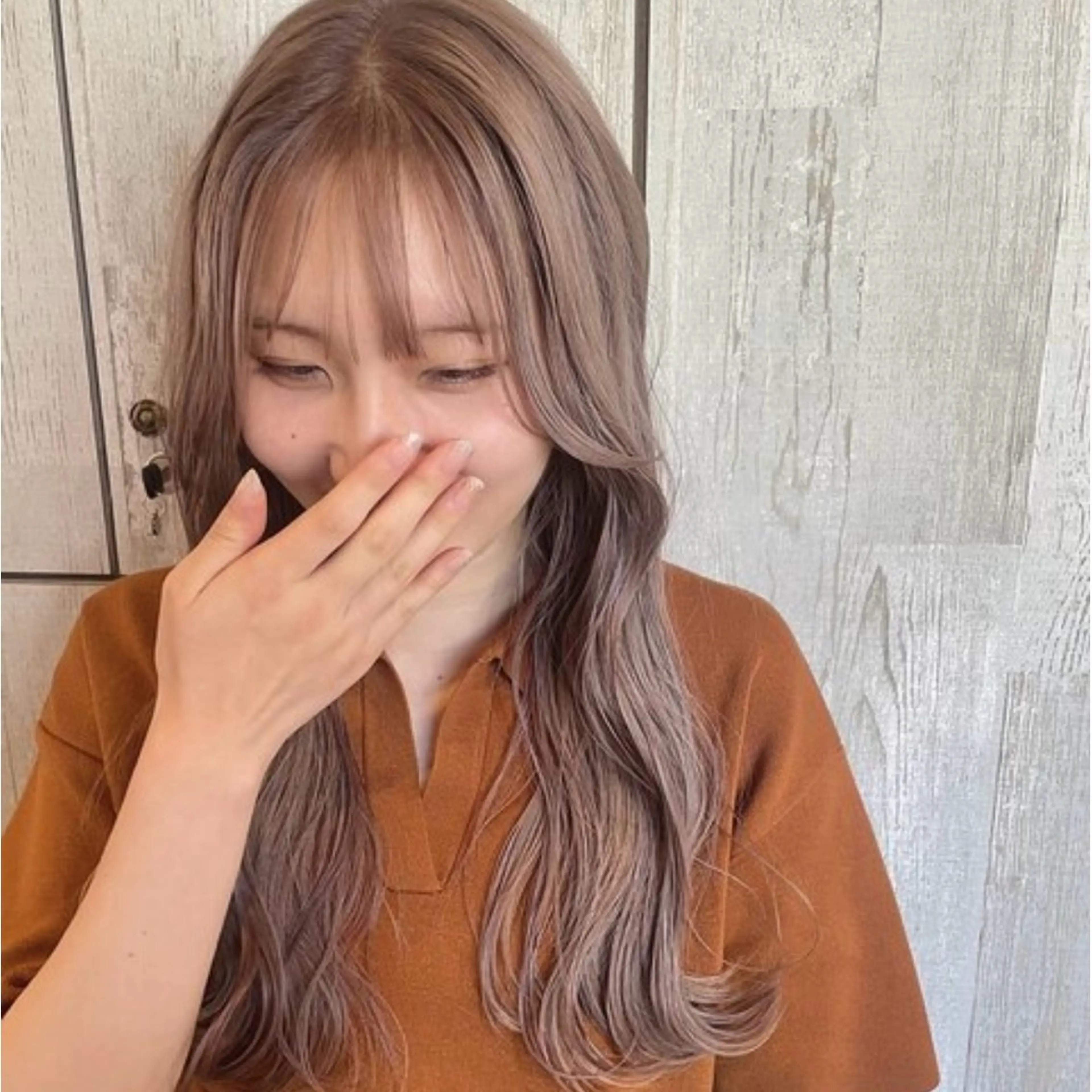 ロング カラー ベージュカラー 柔らかいcolor ￤韓国￤🩰マユ🩰のヘアスタイル