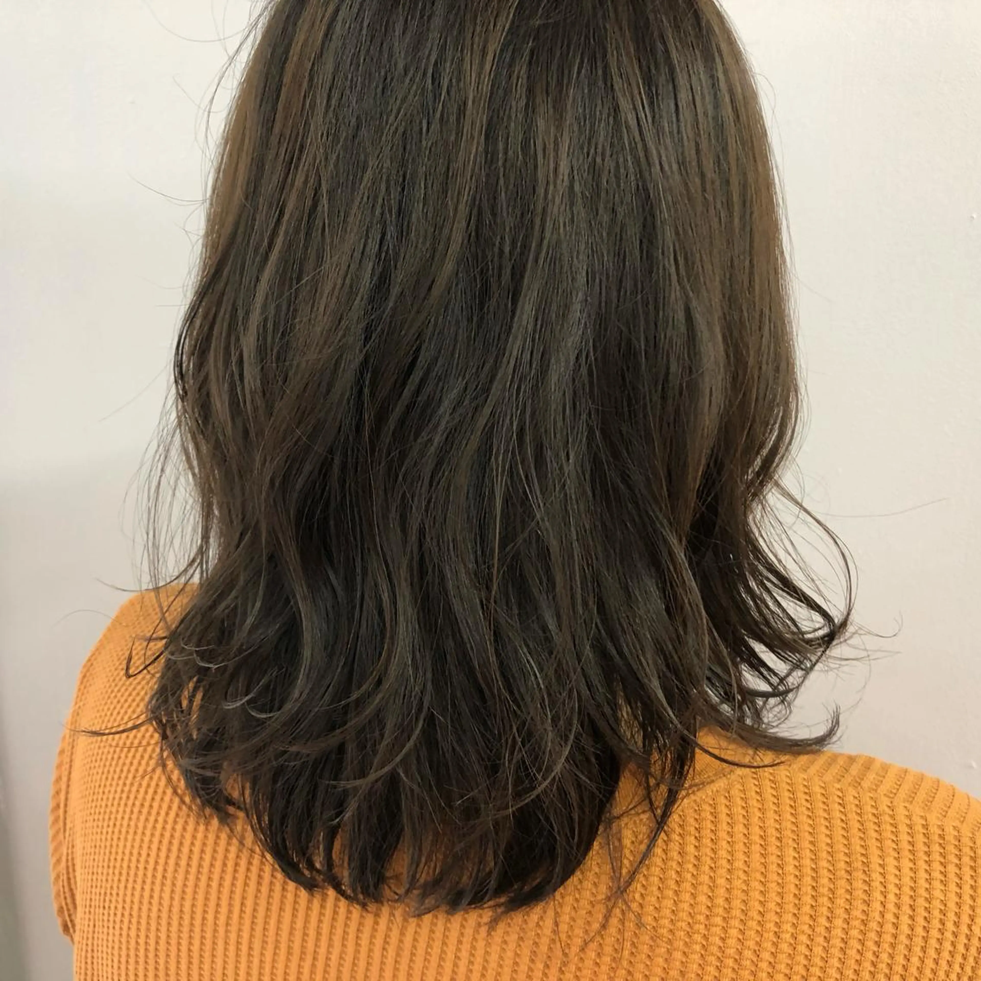 ミディアム カラー 横浜Bob美容師🤎 ERINAのヘアスタイル