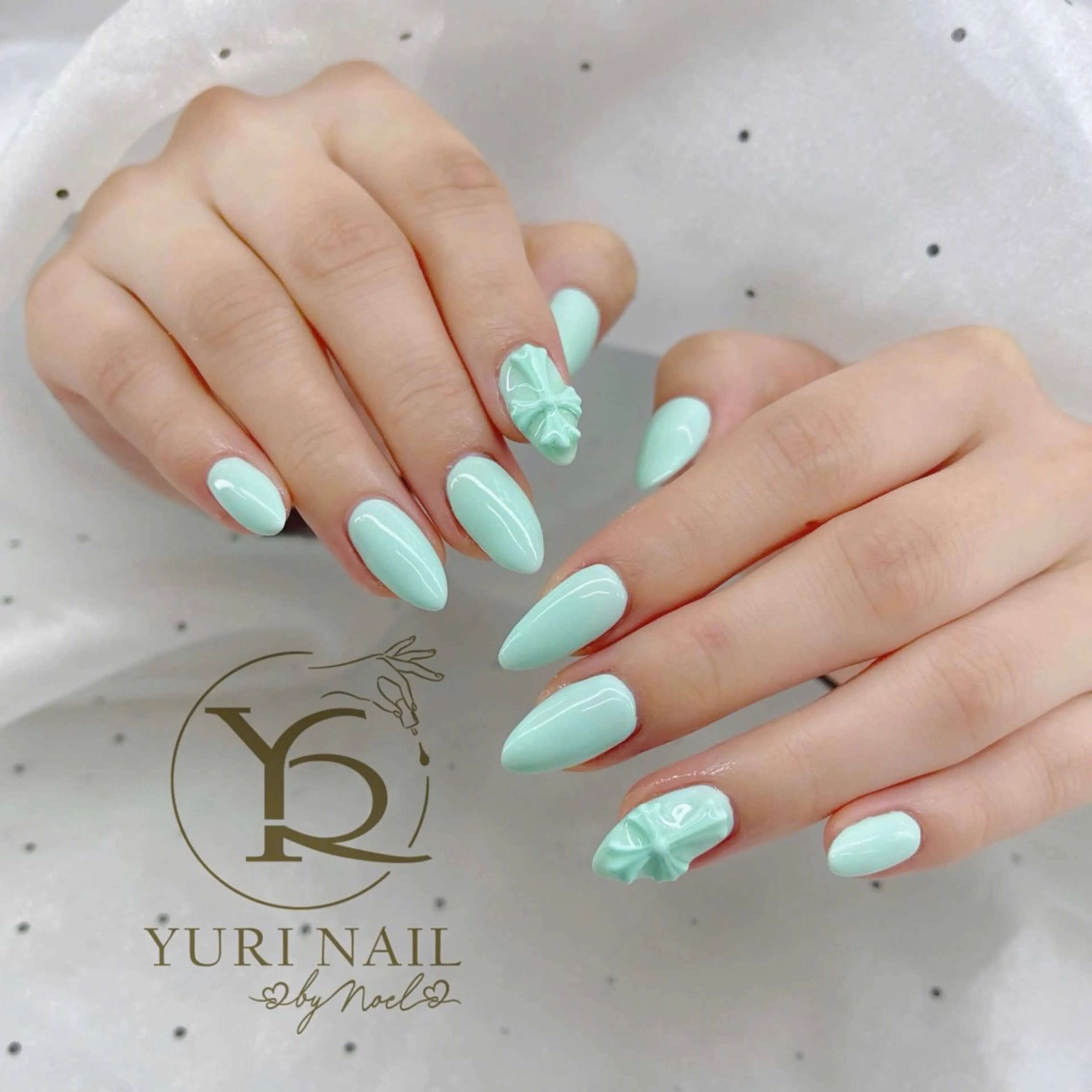 ネイル ハンドネイル フットネイル ハンドケア YURI Nail NARITAのネイルデザイン