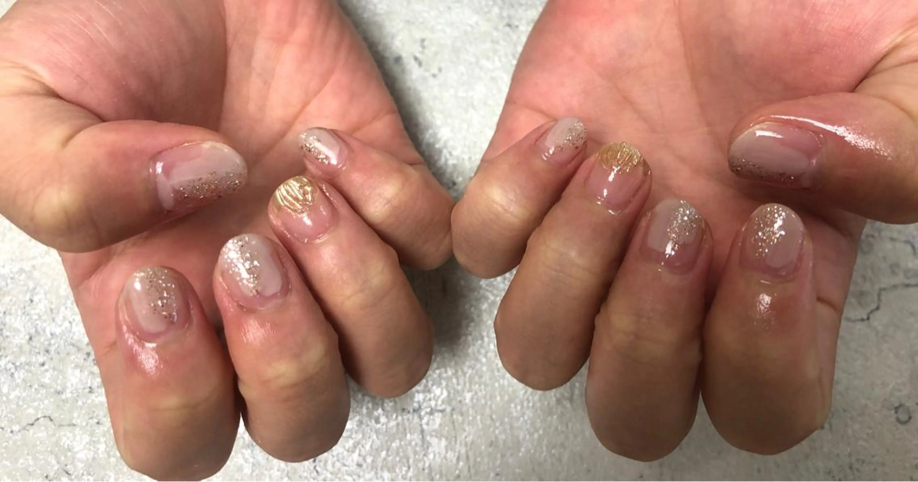 ネイル mogunail &blowのネイルデザイン