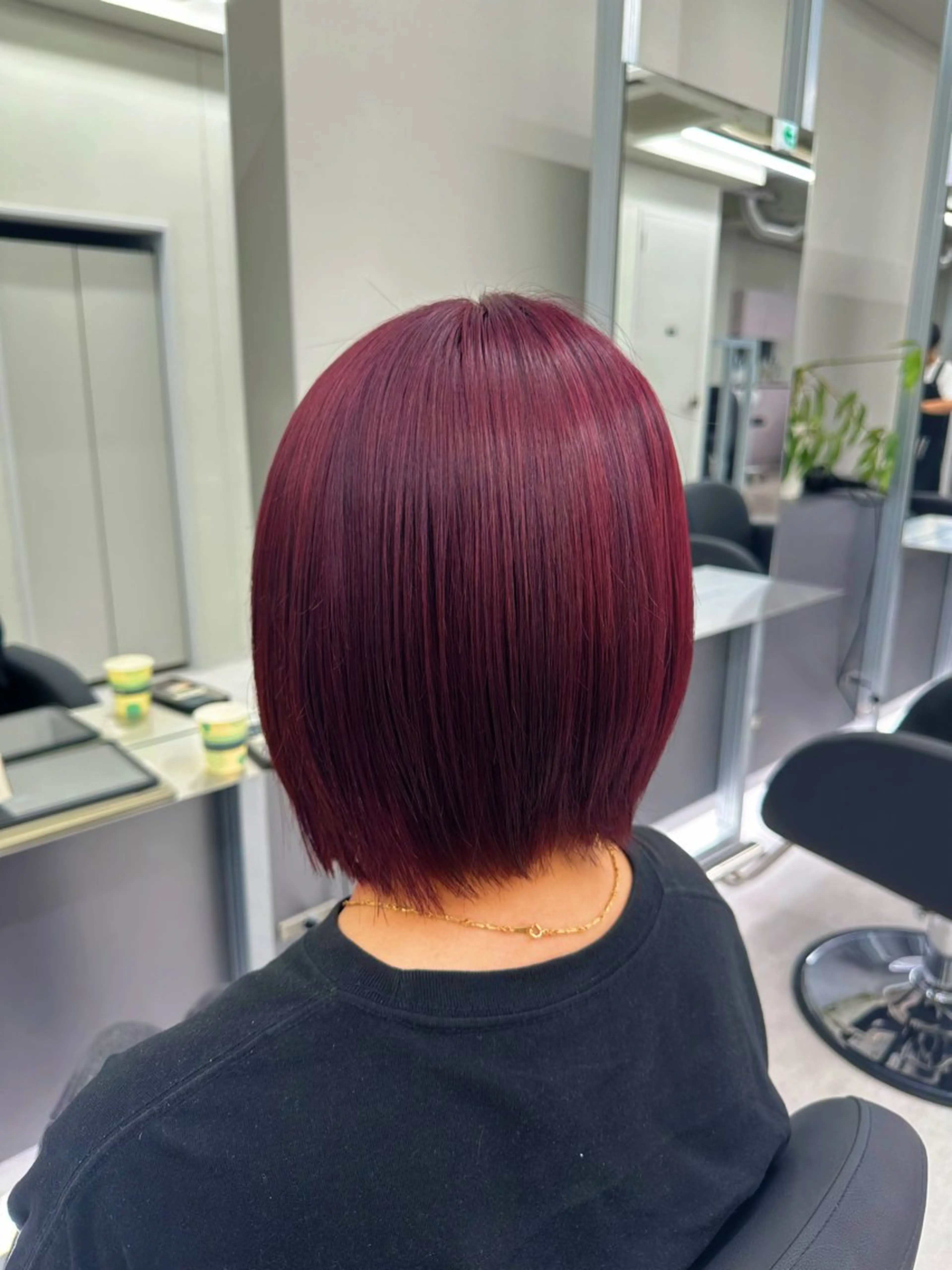 ミディアム タケ透明感カラー No.1赤み消し職人のヘアスタイル