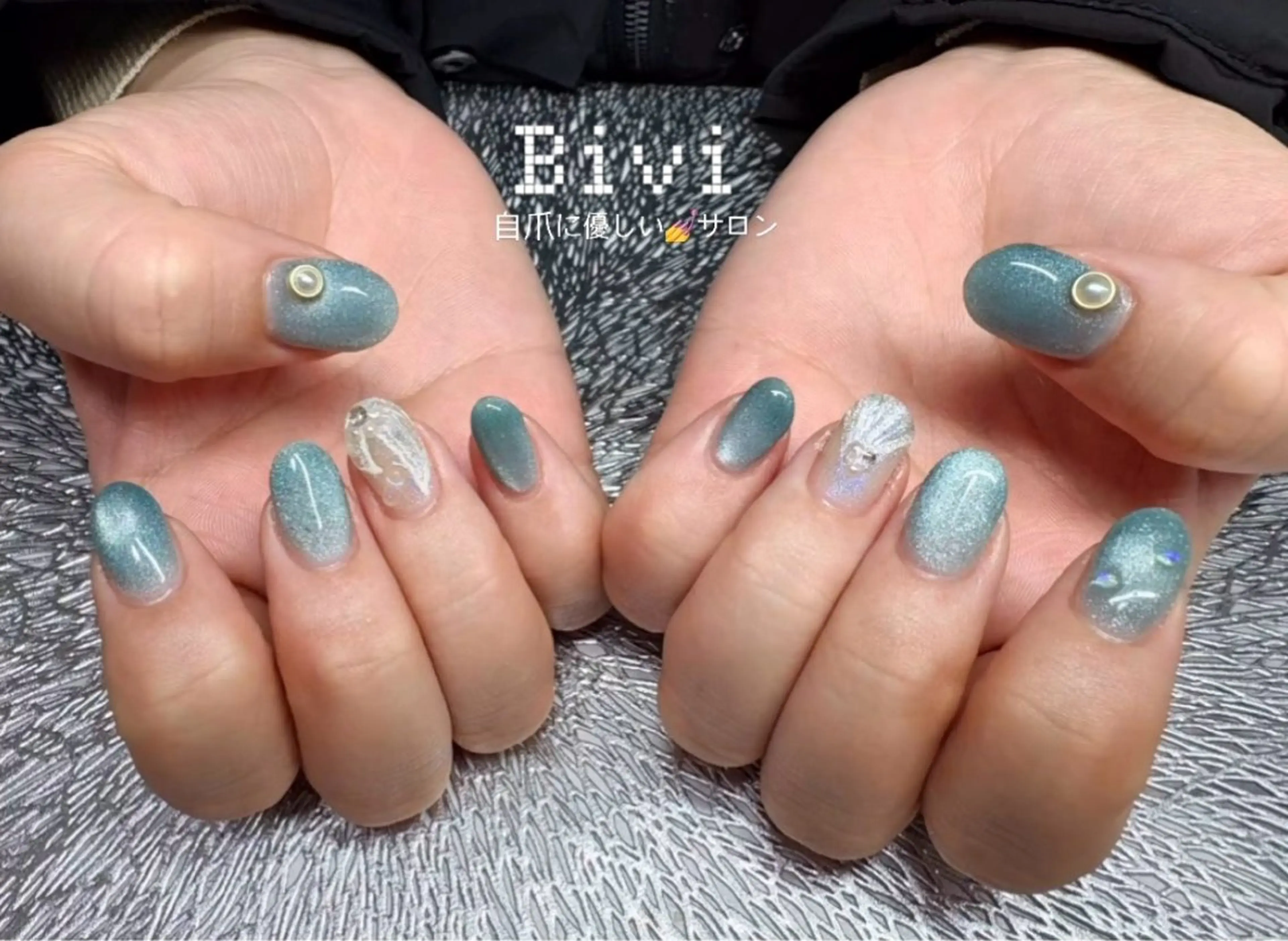 ネイル アートネイル ラメ(グリッター) 持ち込み ハンドネイル ハンドケア ♡Bivi♡自爪に 優しいネイルサロンのネイルデザイン