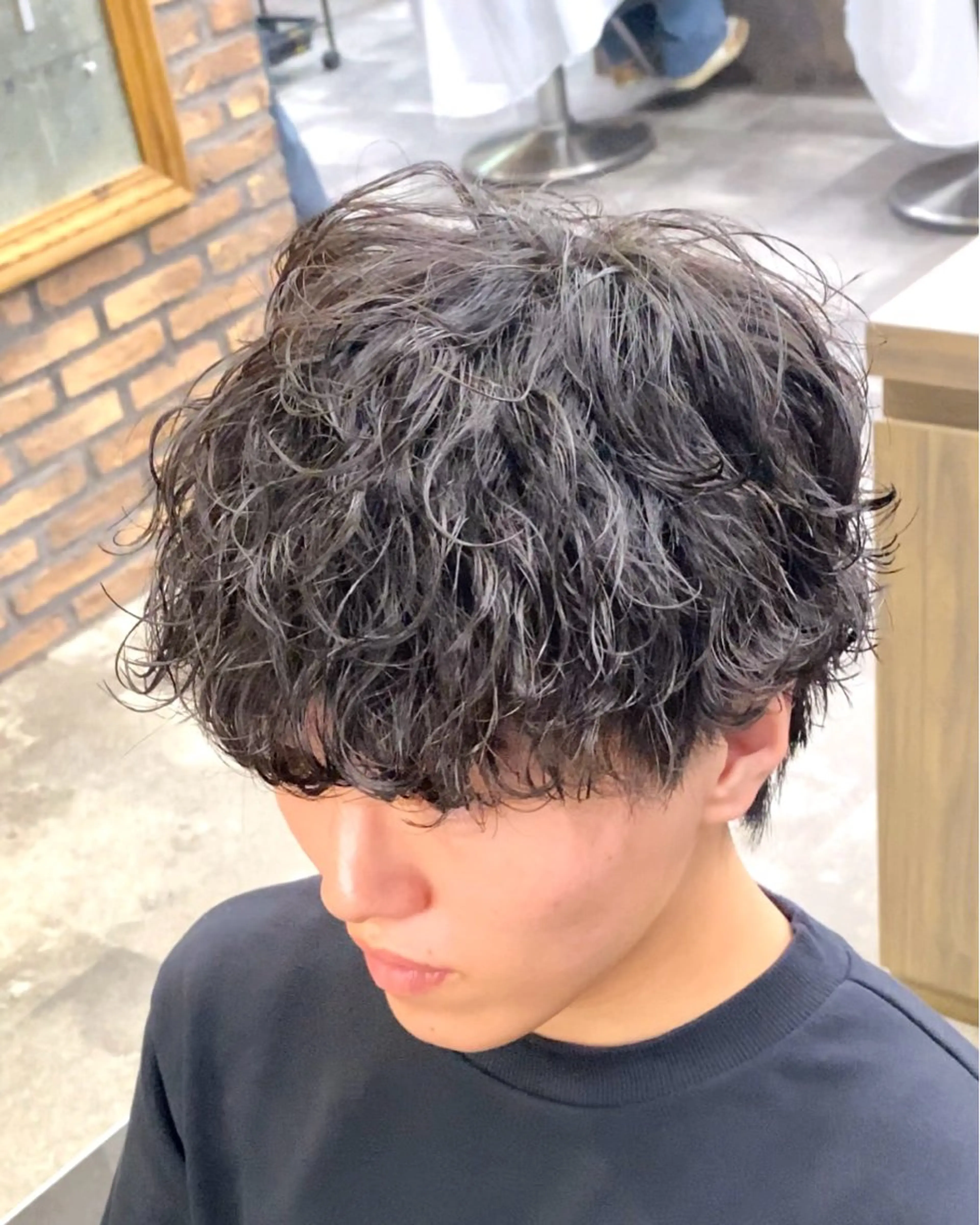 パーマ メンズ シャドウ/フェザー 朝崎倭斗のヘアスタイル