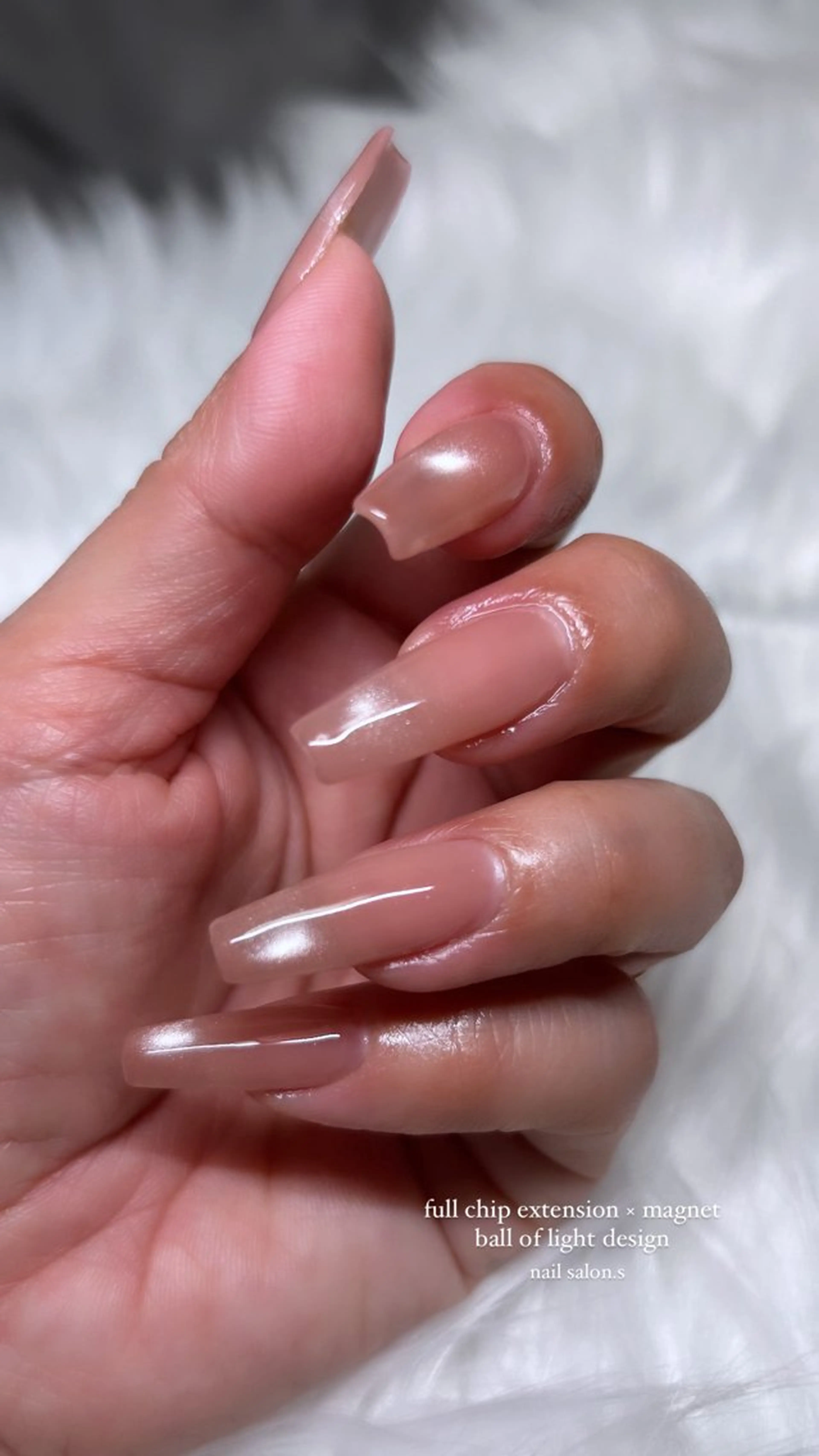 ネイル キラキラネイル マグネットネイル ワンカラーネイル ショートネイル シンプルネイル ハンドネイル 関山 志乃のネイルデザイン