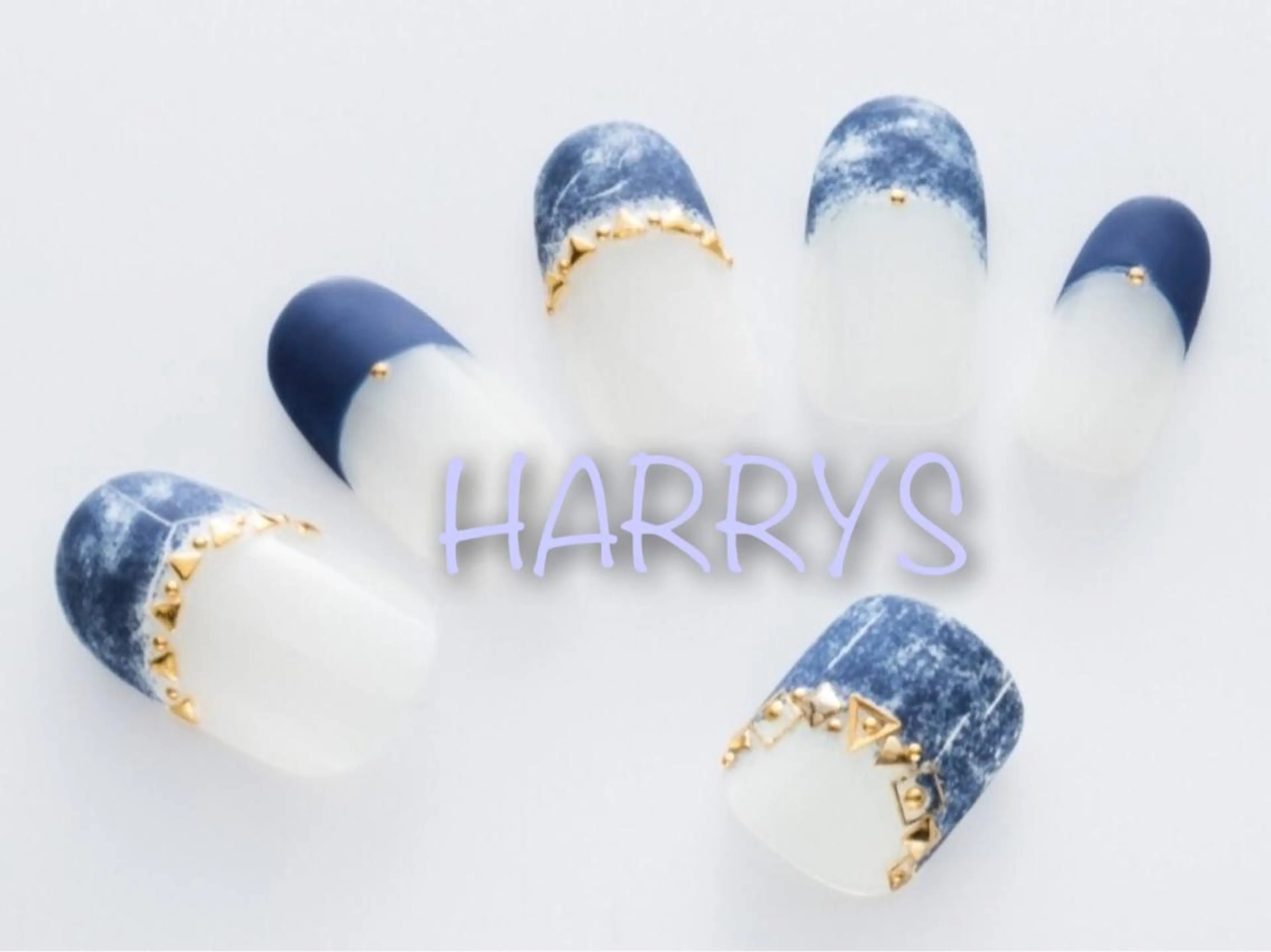ネイル ブルー フレンチネイル ネイルサロン HARRYS所属・ネイル･脱毛サロン HARRYSのエステ・リラクイメージ