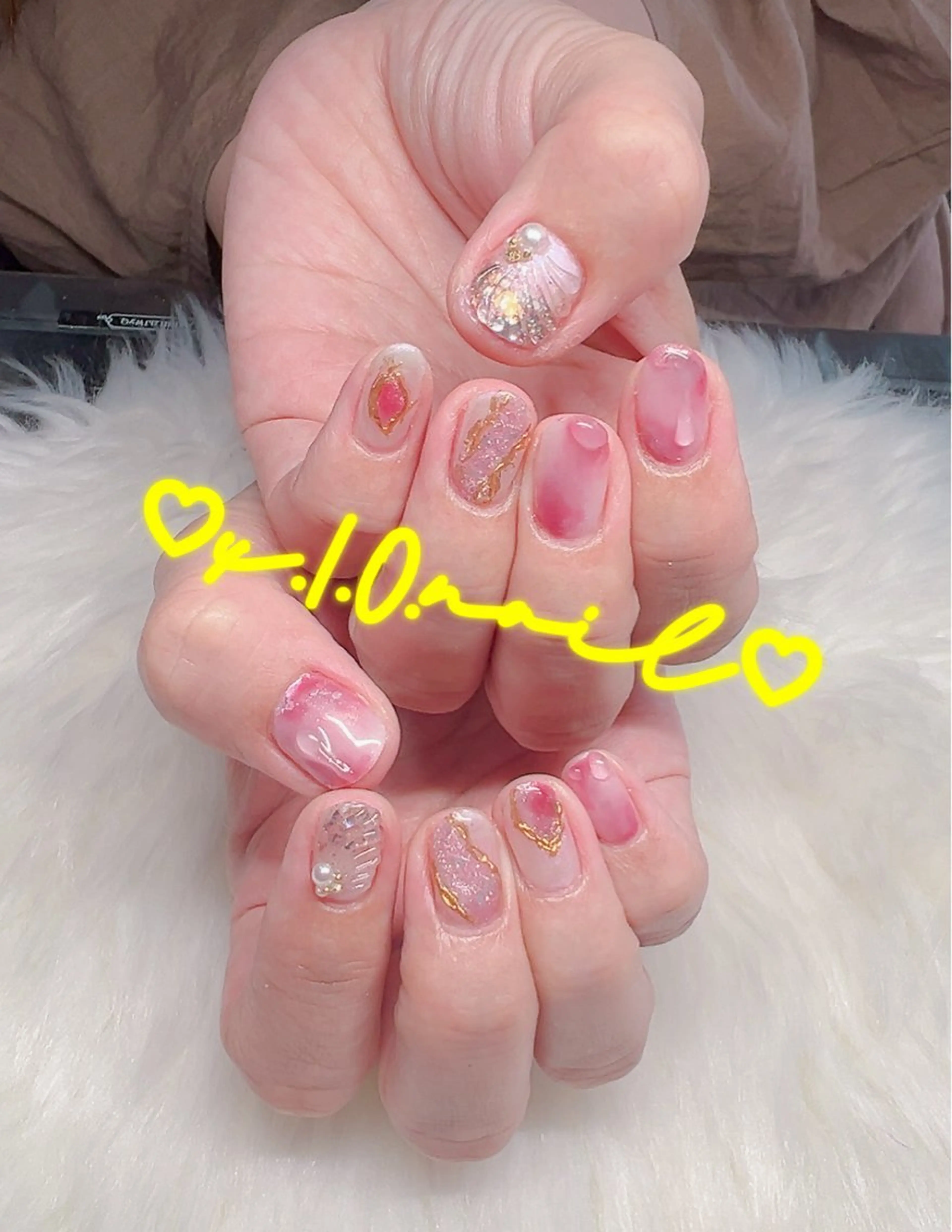ネイル アニマル柄 アートネイル ジェルネイル ニュアンスネイル ショートネイル ハンドネイル フットネイル x.1.0.nail ♡Cのネイルデザイン