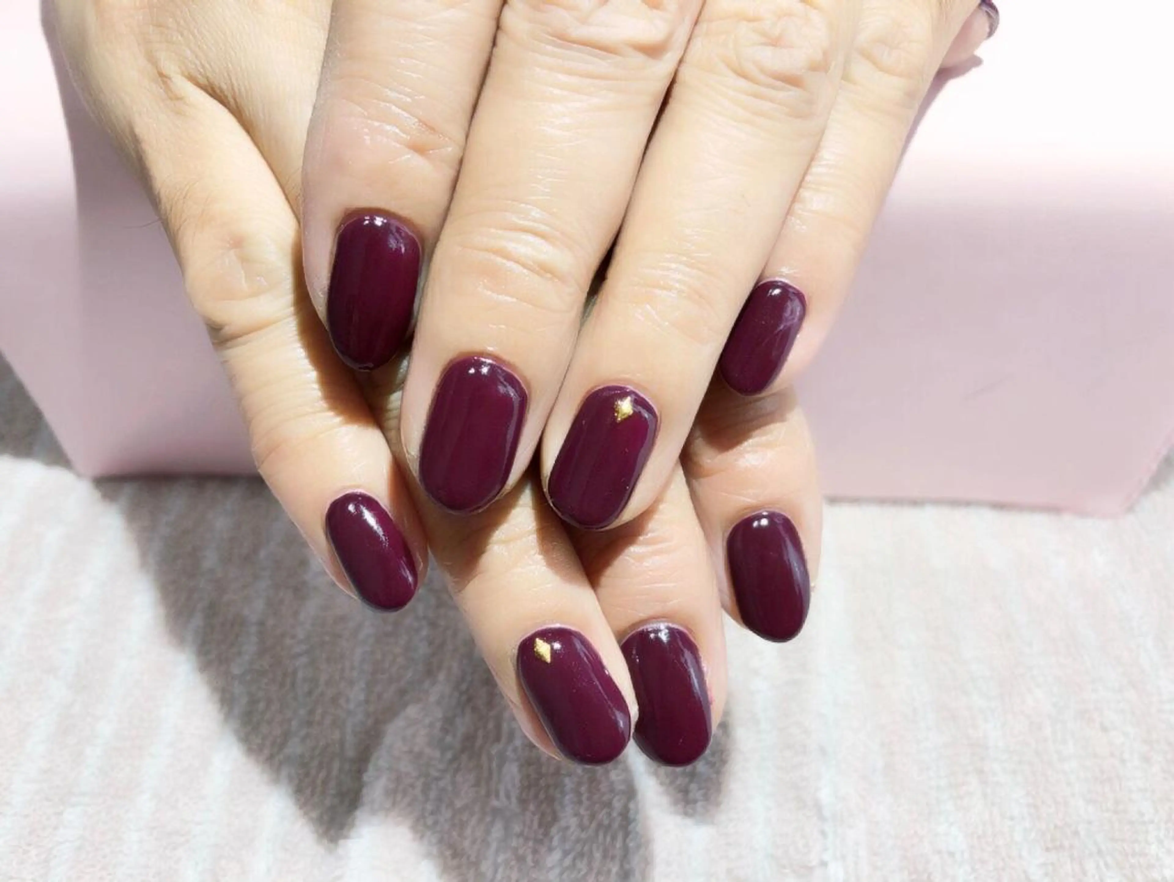 ネイル ジェルネイル Regaro i.sのネイルデザイン