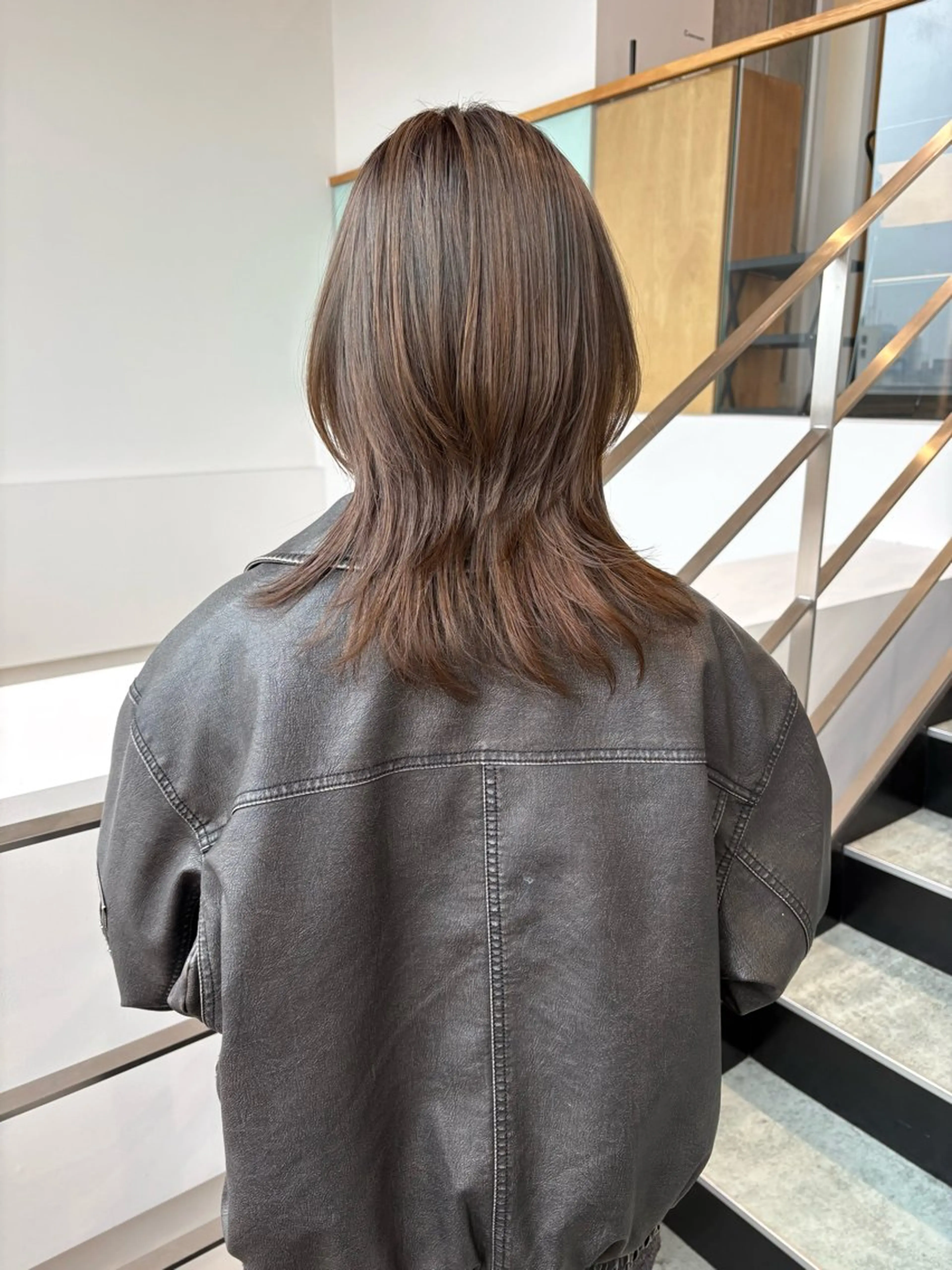 ミディアム カラー カット ヘアカラー mao ｜ 柔らか艶カラー🫧のヘアスタイル