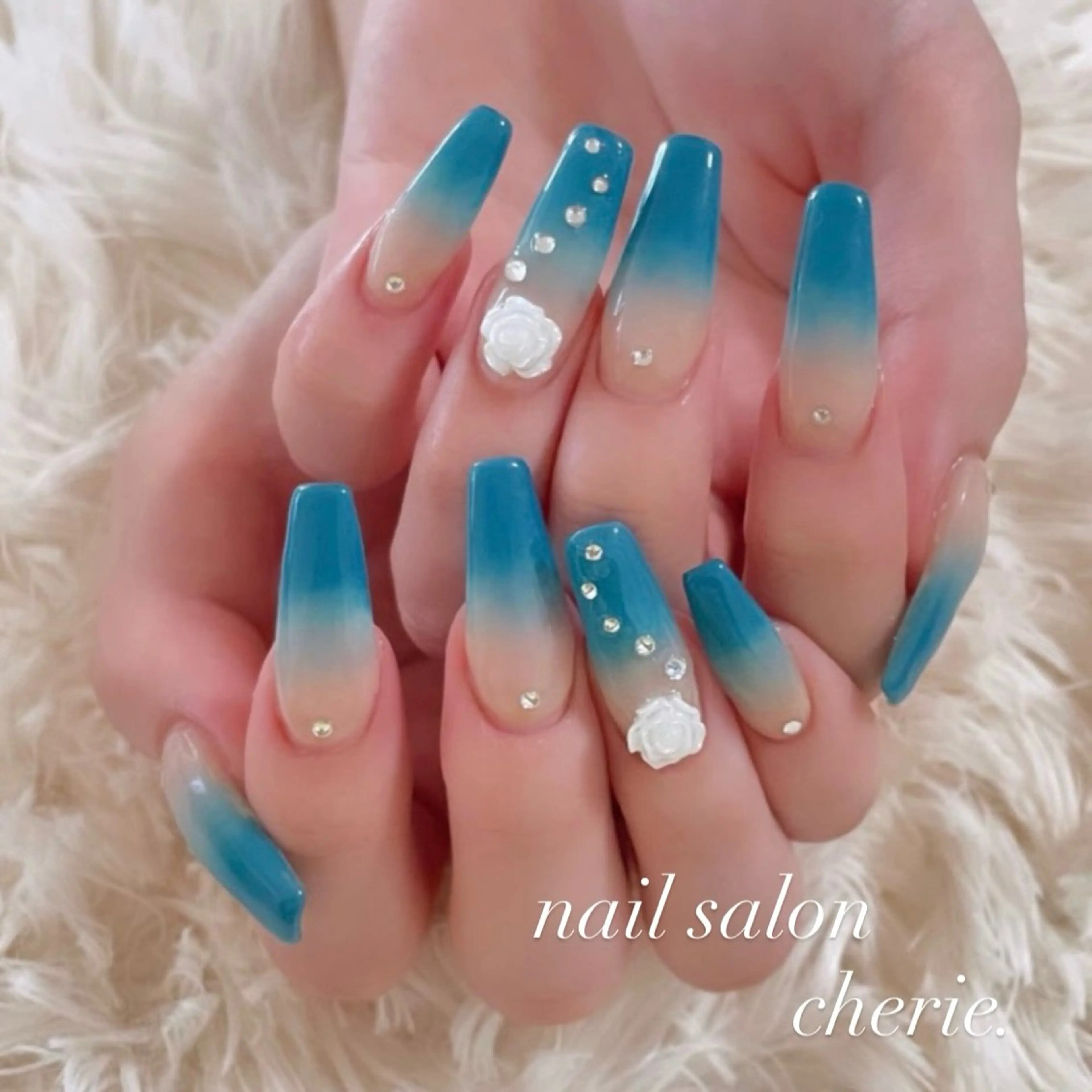 ネイル グラデーション ロングネイル ハンドネイル nail salon cherieのネイルデザイン