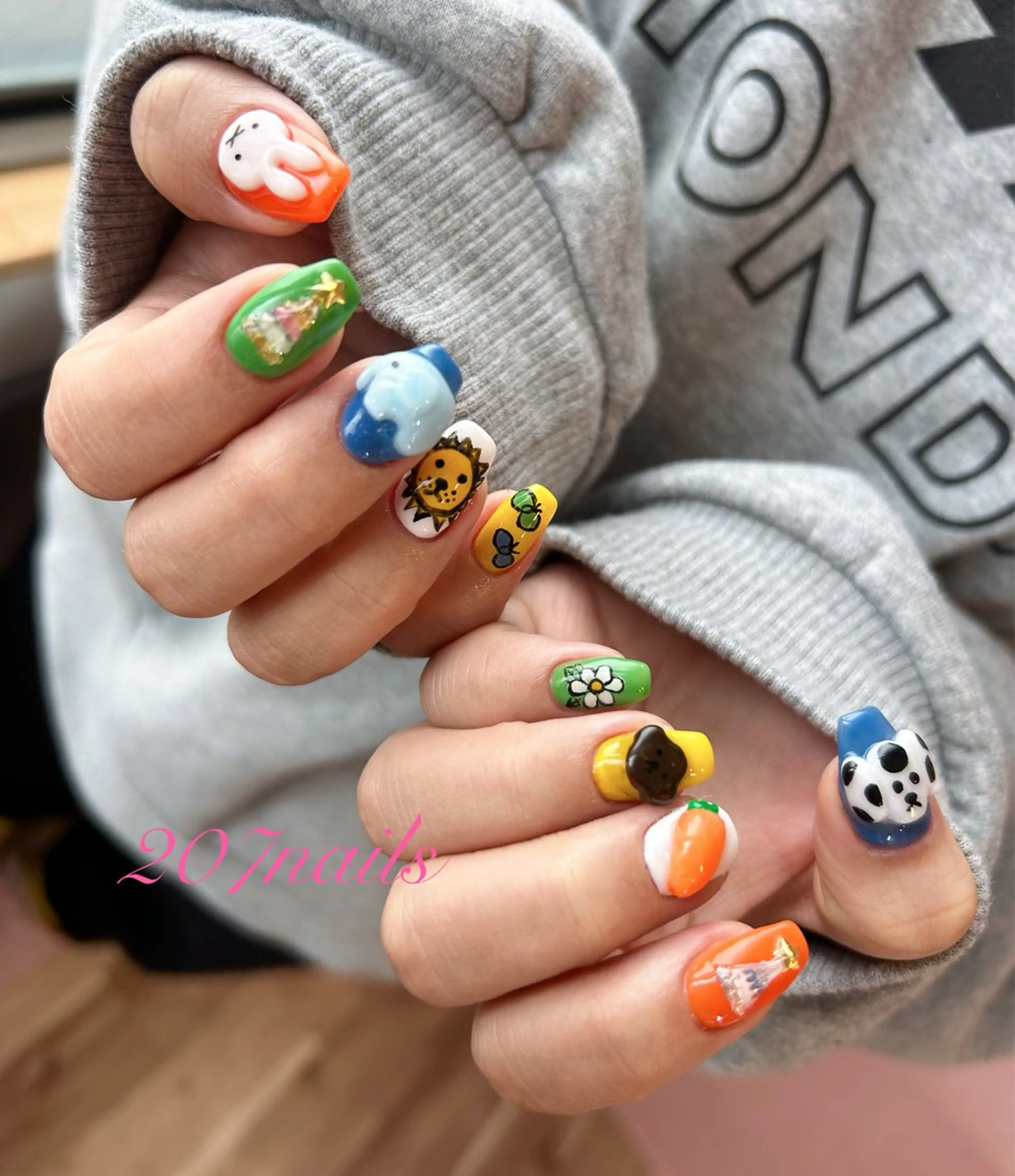 ネイル 207 _nailsalonのネイルデザイン