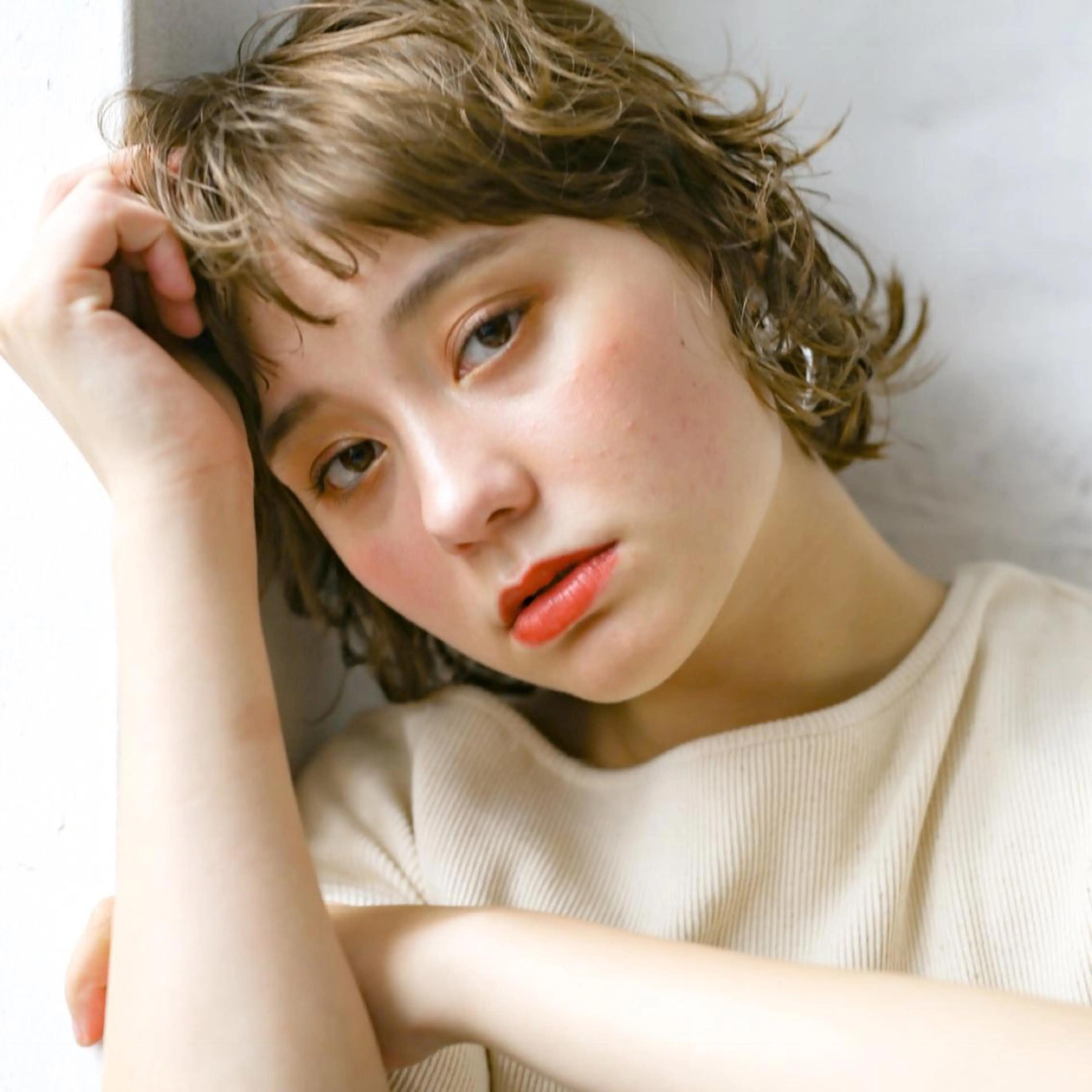 ショート カラー 榎園 由美のヘアスタイル