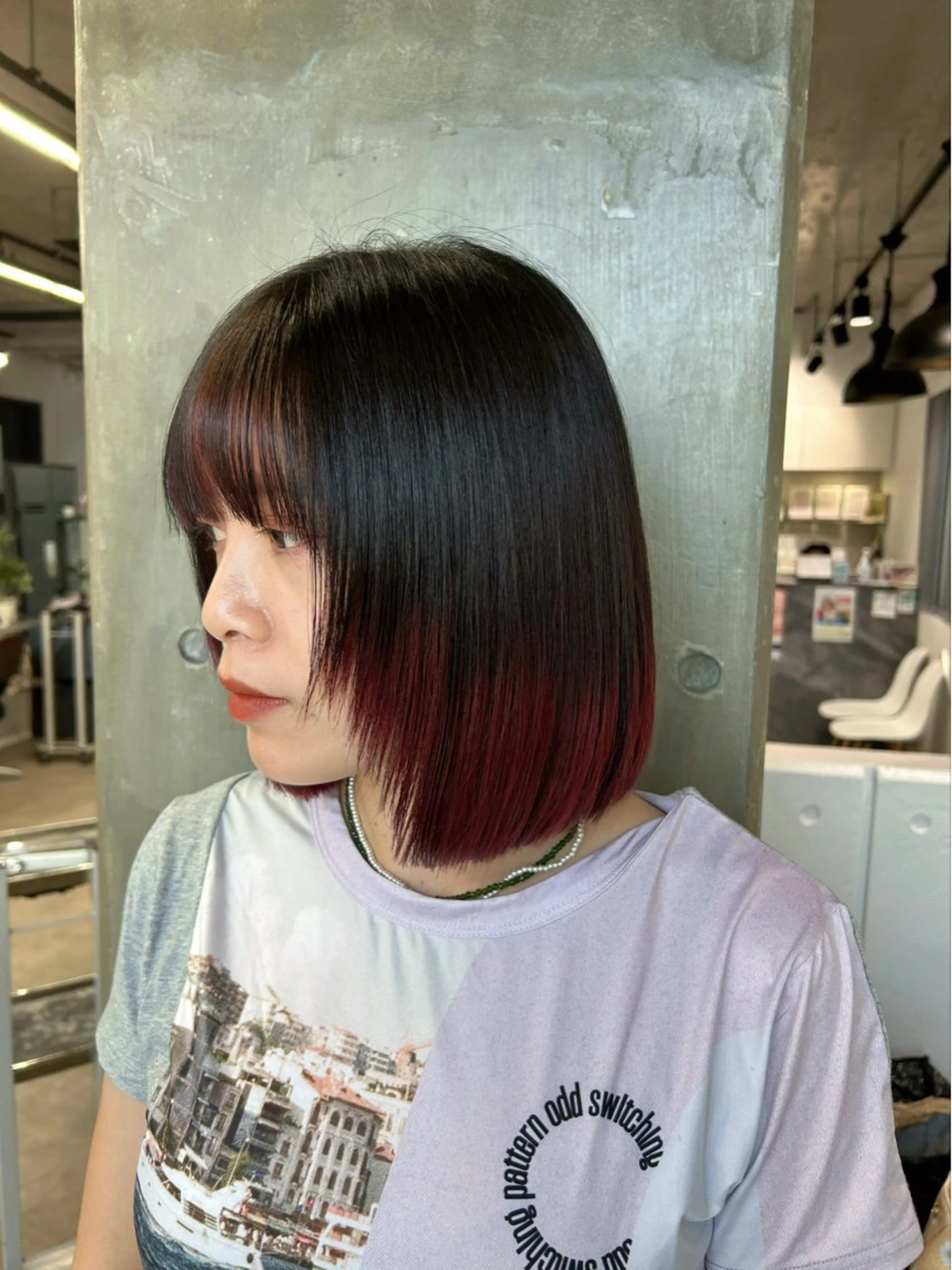 ショート カラー ブリーチ ボルドーカラー グラデーションカラー レッドカラー ボブ/レイヤー/ ダブルカラー/みのりのヘアスタイル