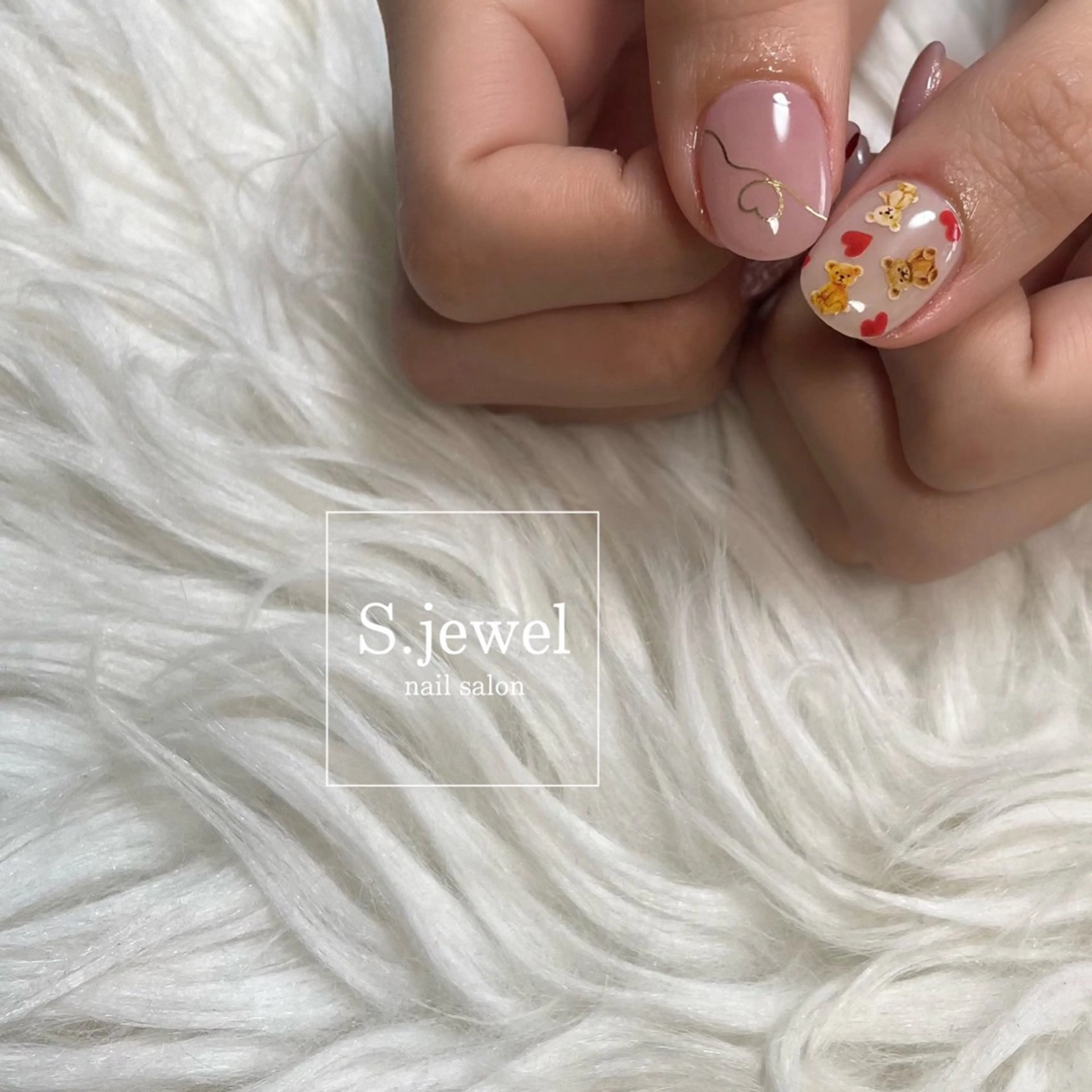 ネイル S. JEWELのネイルデザイン