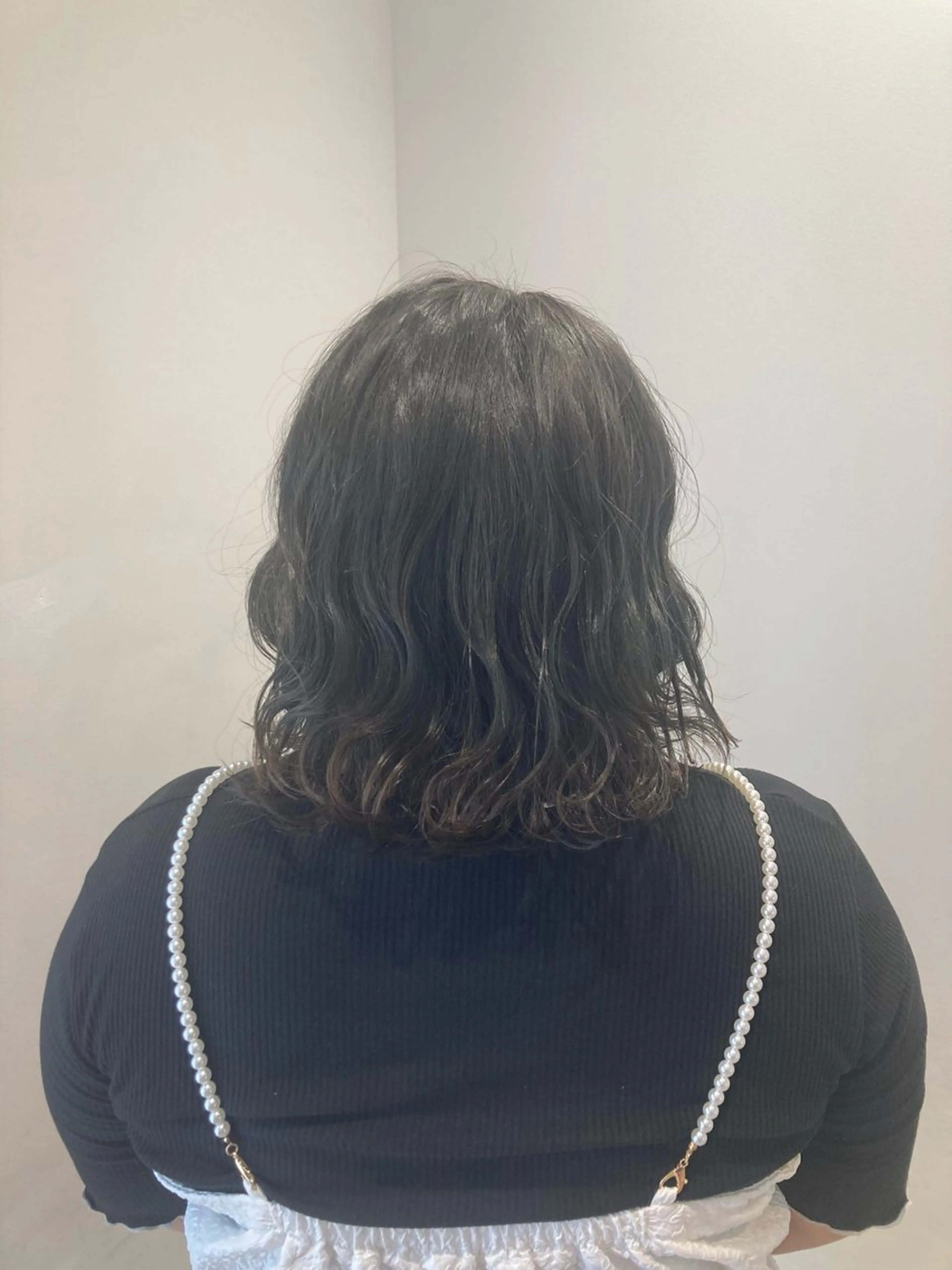 ミディアム カット ヘアカラー 折本 沙織のヘアスタイル