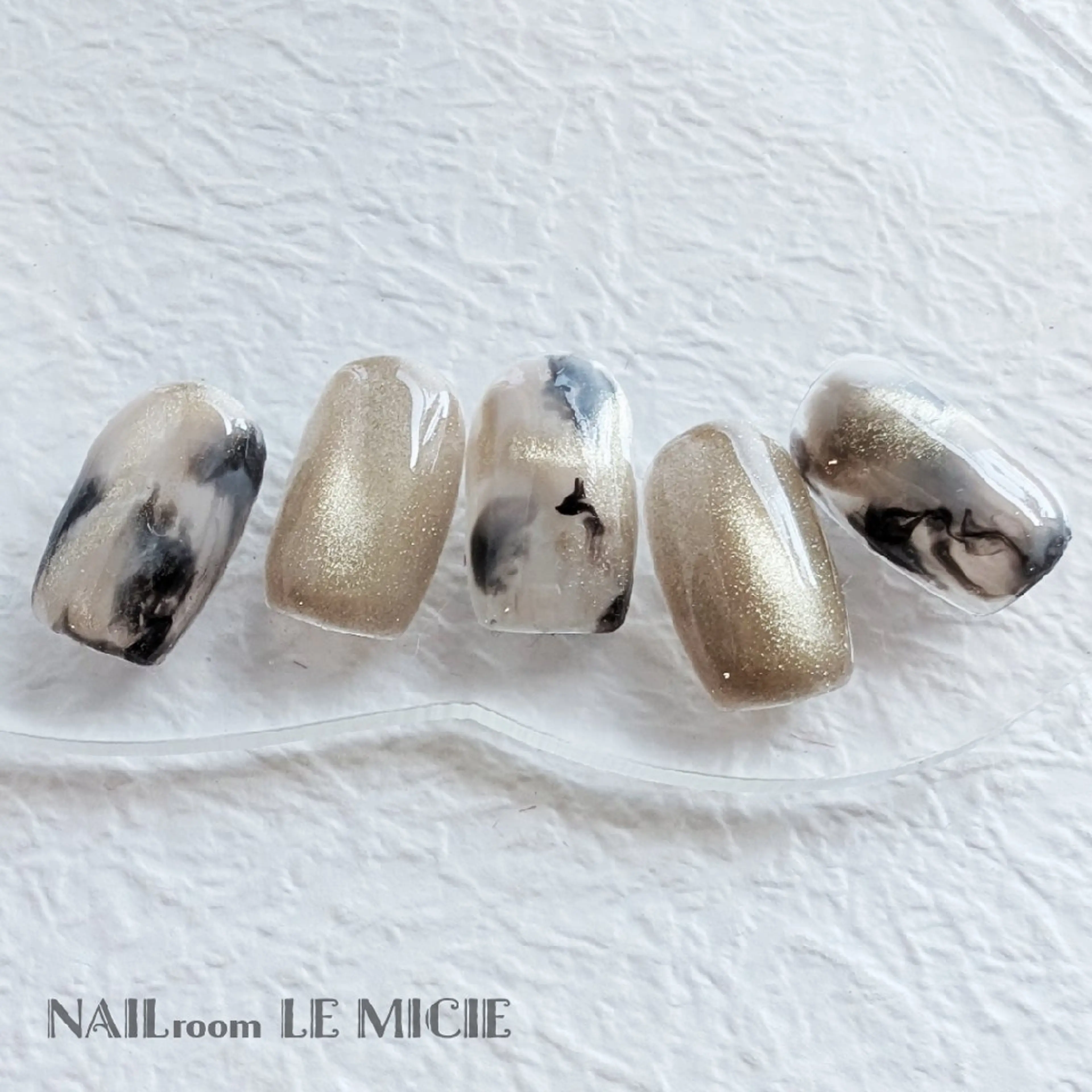 ネイル ナリタ・ マミのネイルデザイン