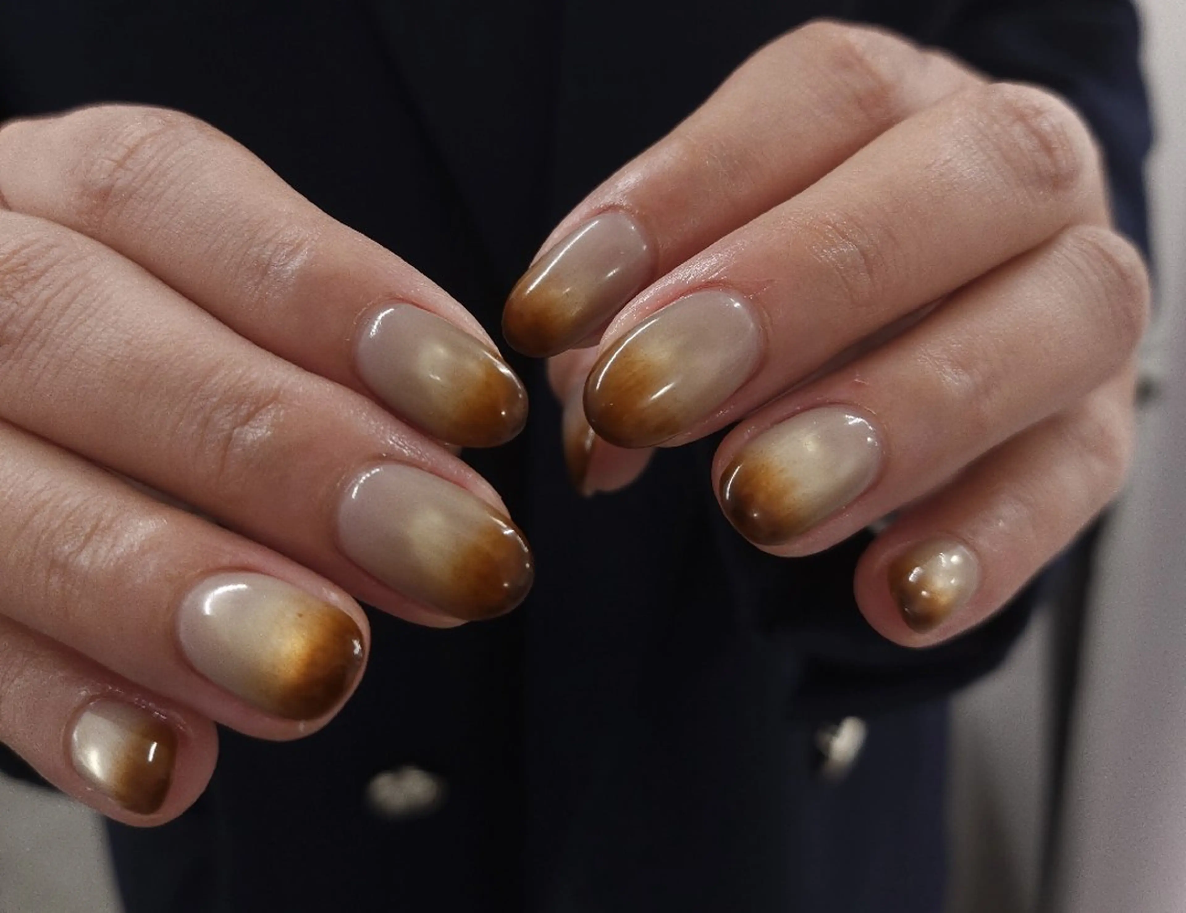 ネイル ブラウン ジェルネイル グラデーション マグネットネイル パラジェル ハンドネイル puku nail 🌼kazu🌼のネイルデザイン