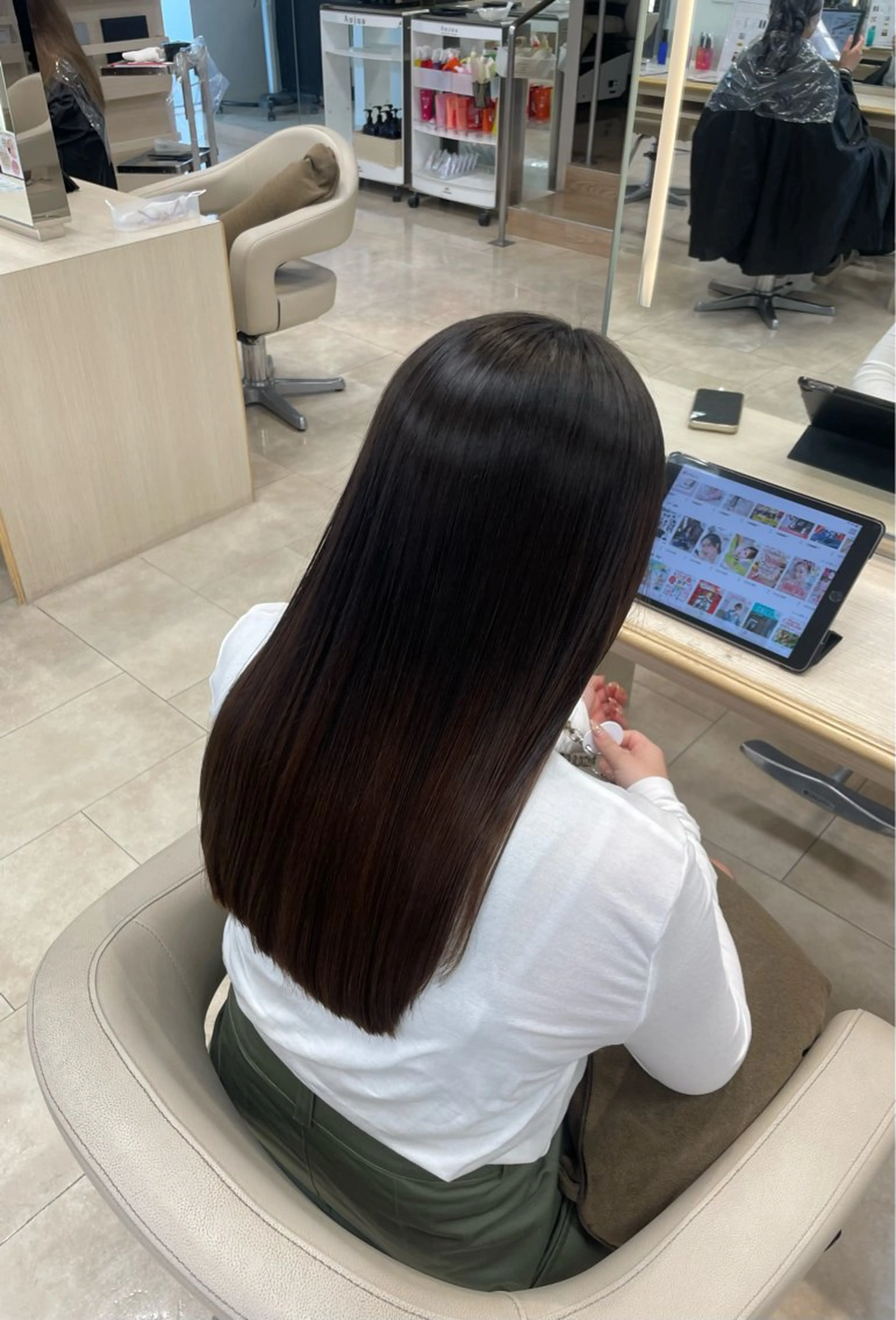 ロング シャドウパーマ／骨格 矯正カット　トモキのヘアスタイル