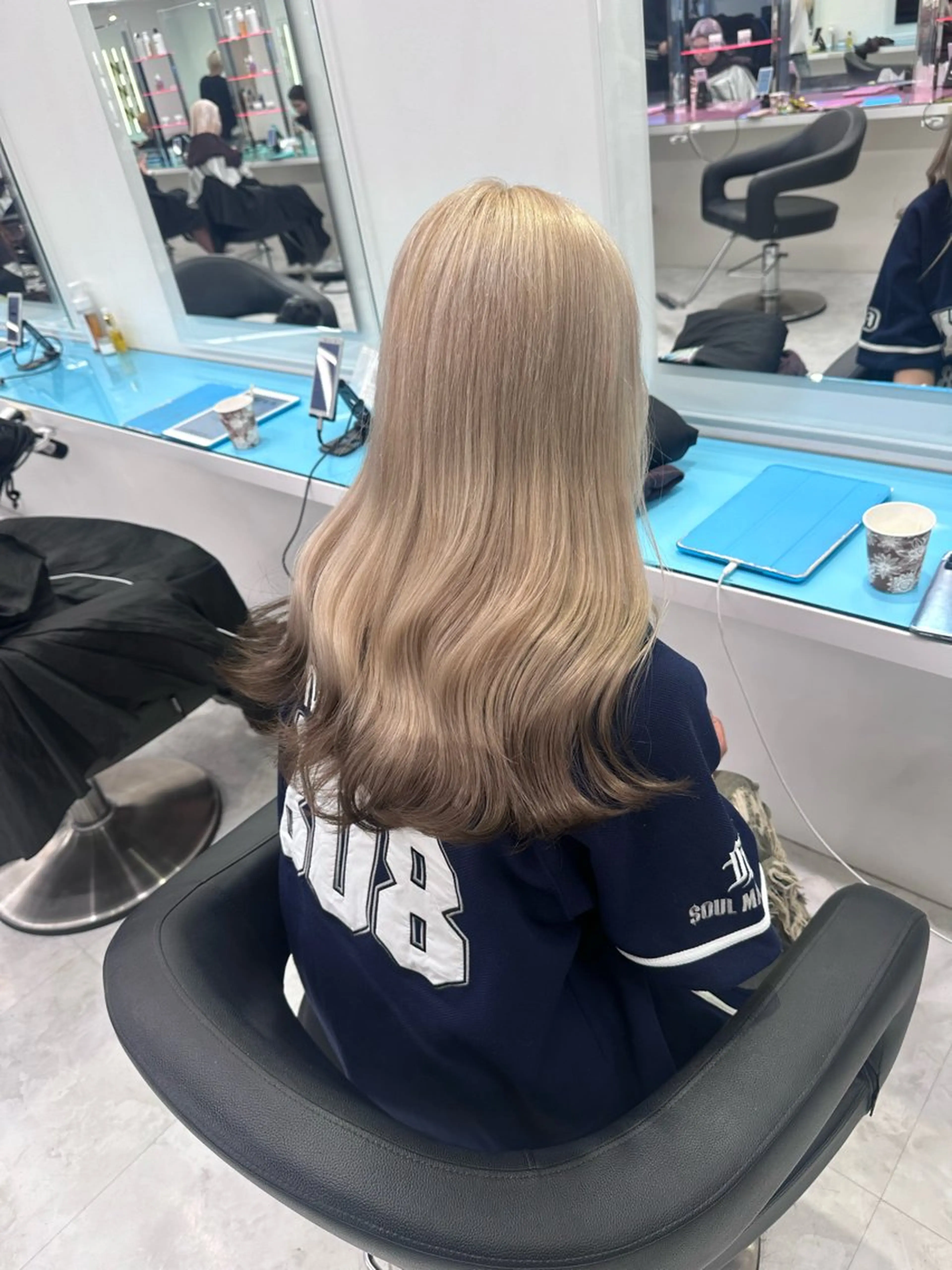 セミロング カラー ♡ダブルカラー特化♡ miyuのヘアスタイル