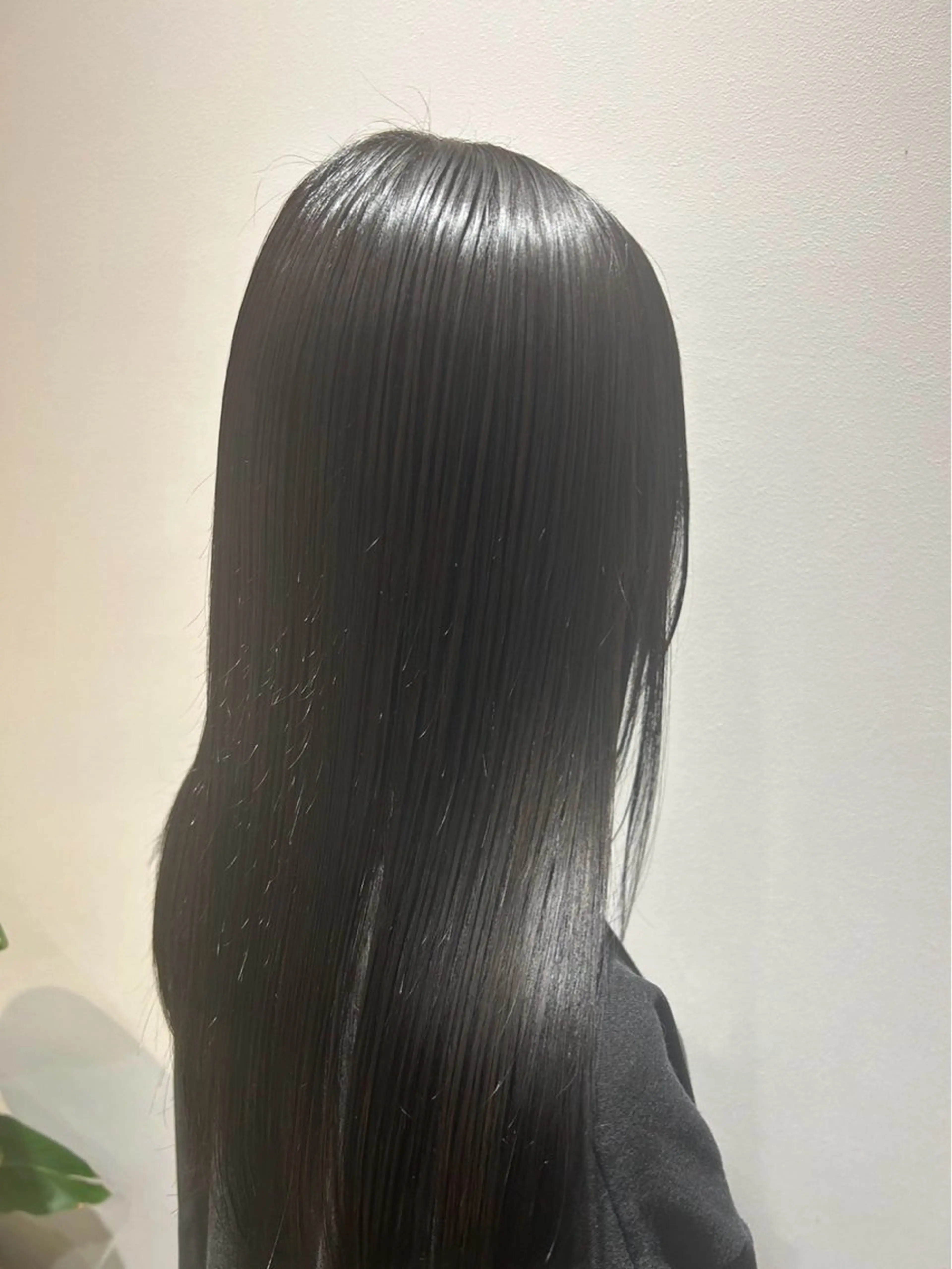 トリキュアトリートメント+スタイリング¥3300の写真