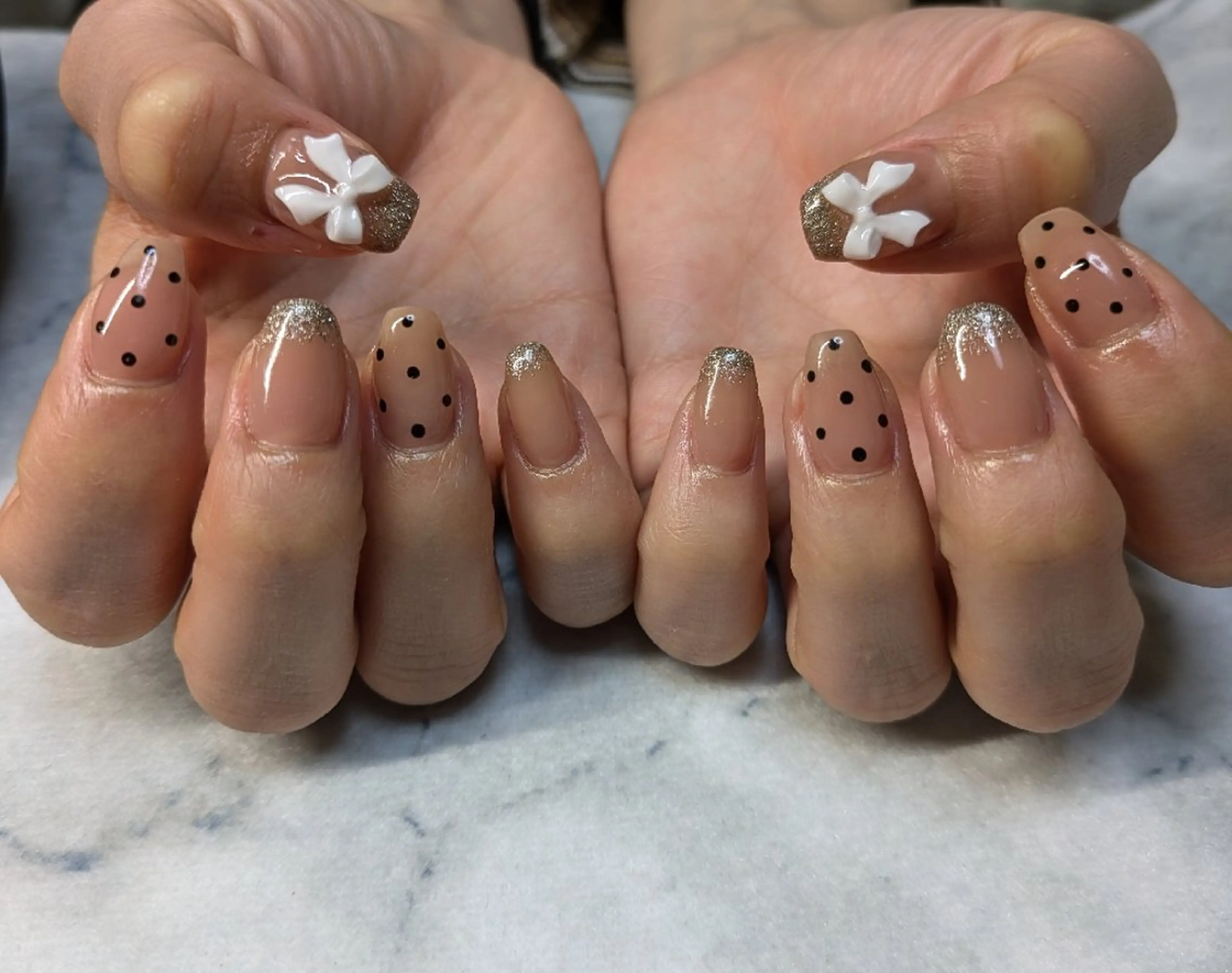 ネイル 三谷 さやかのネイルデザイン