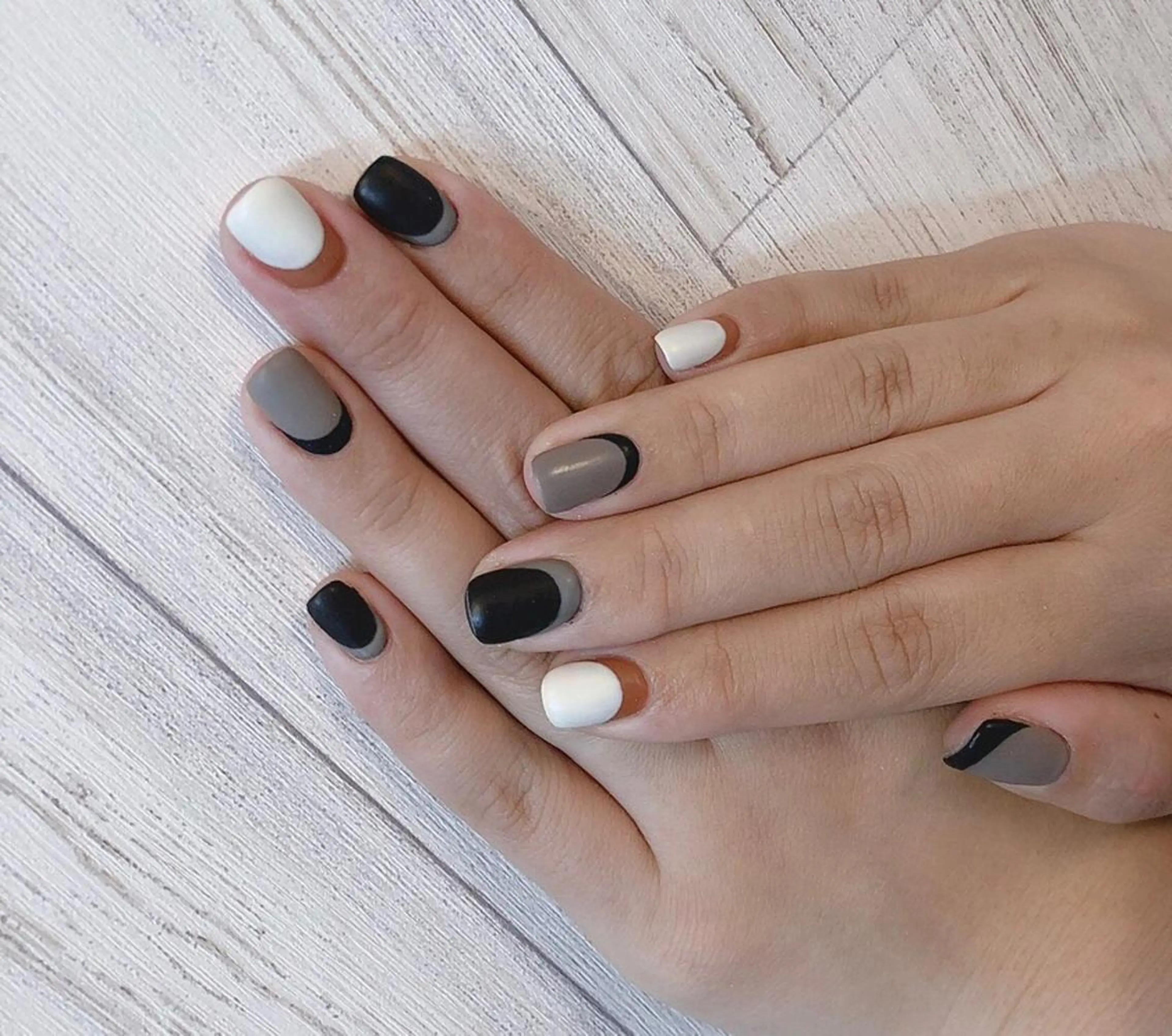 ネイル Luce ルーチェのマツエク・マツパデザイン