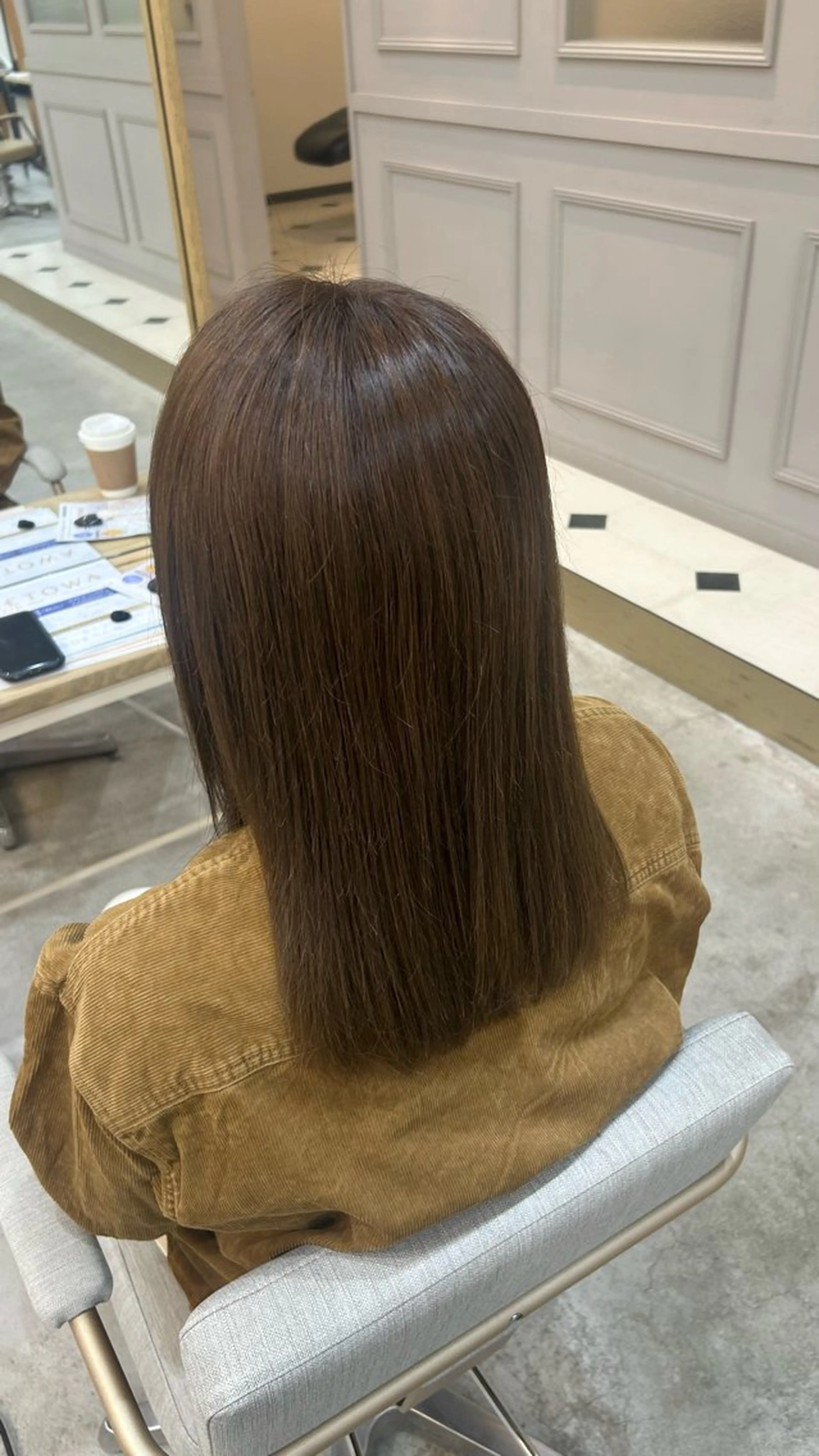 ミディアム カラー ベージュカラー オリーブベージュ カット ヘアカラー 中村 仁美のヘアスタイル