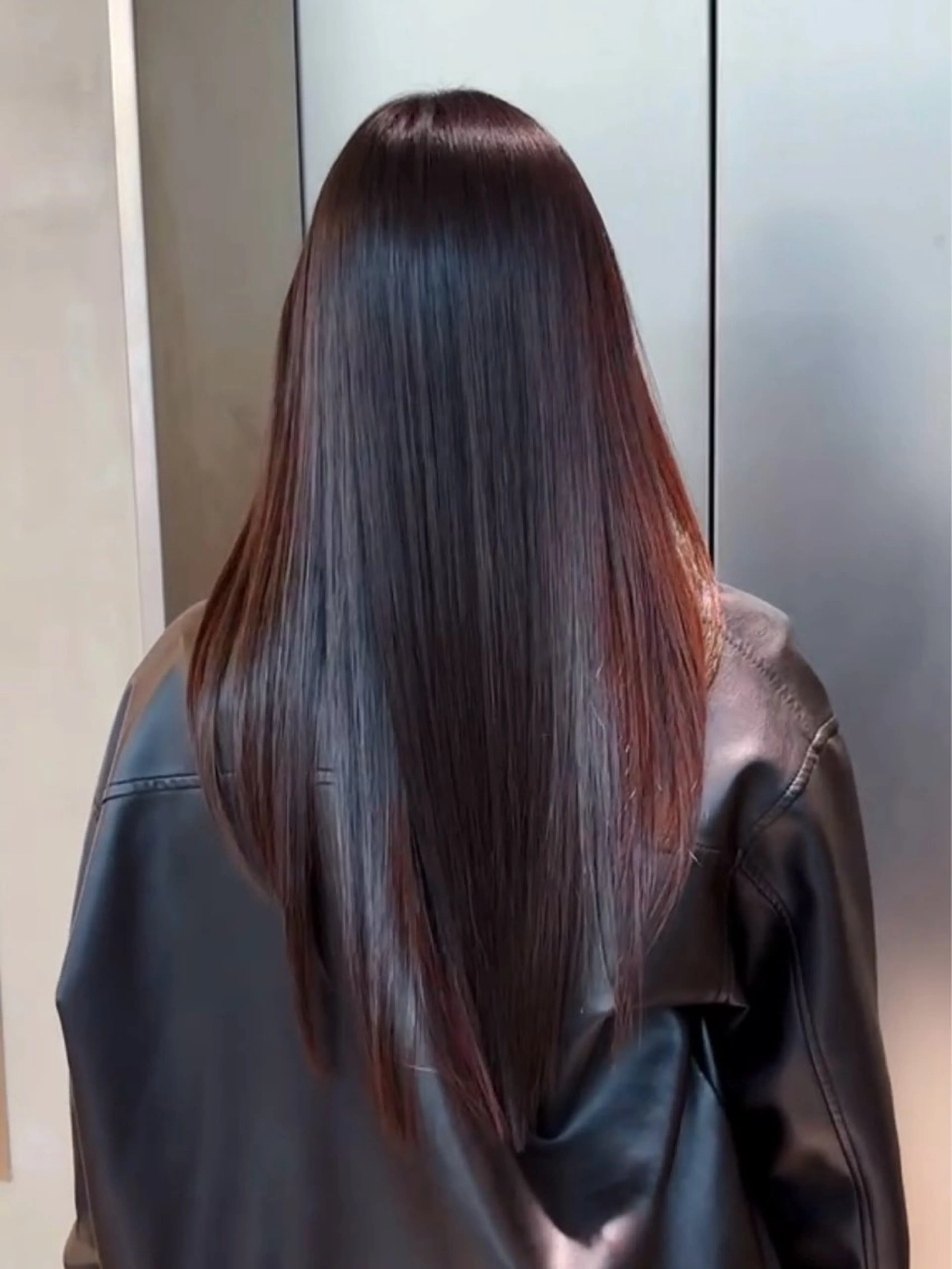 セミロング カラー パーマ ブリーチ ブリーチなしカラー 髪質改善 レイヤーカット ヘアカラー 縮毛矯正 トリートメント 【博多髪質改善】 吉村　清志のヘアスタイル