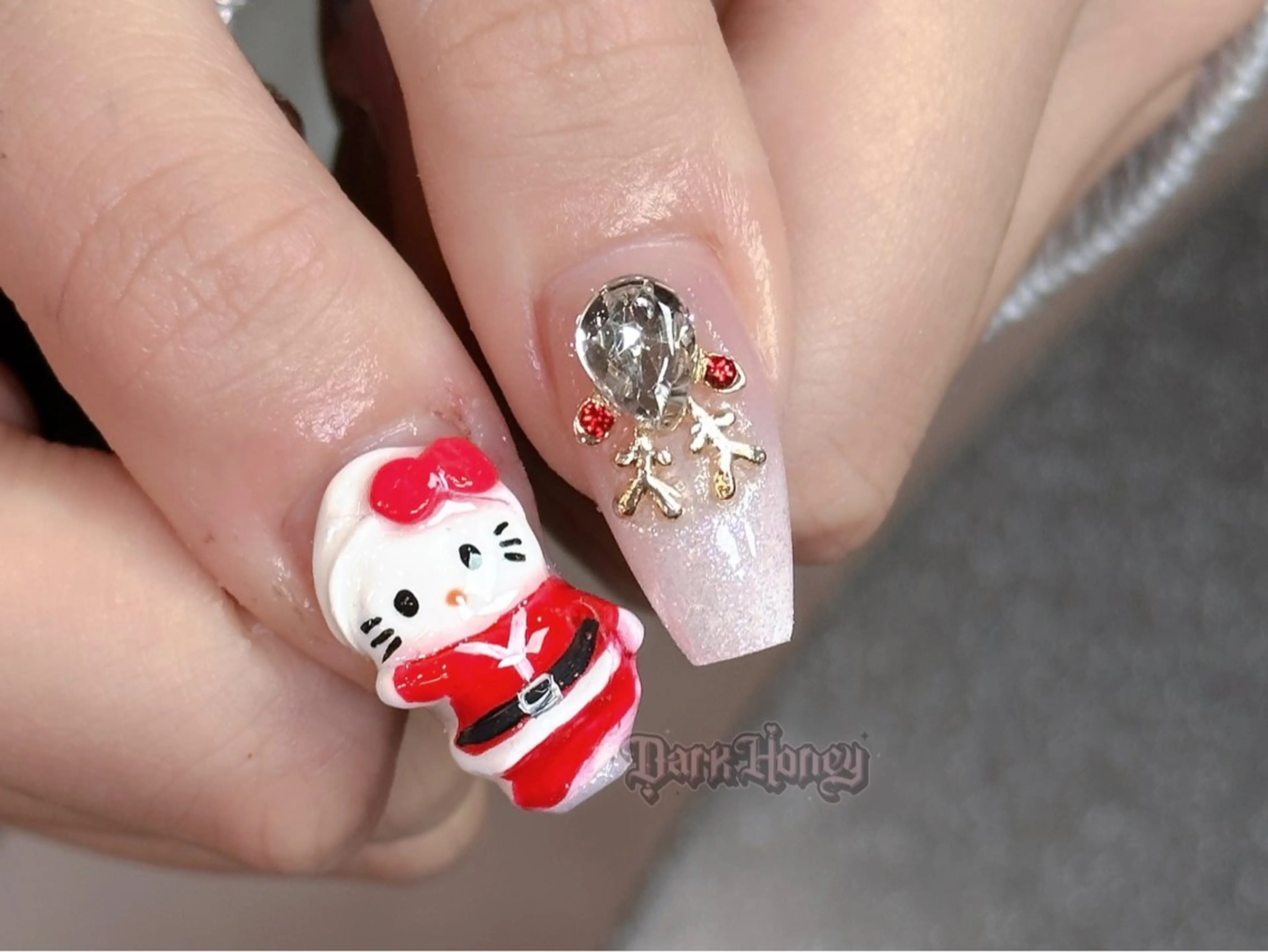 ネイル ハンドネイル Dark honey スカルプ専門原宿店のネイルデザイン