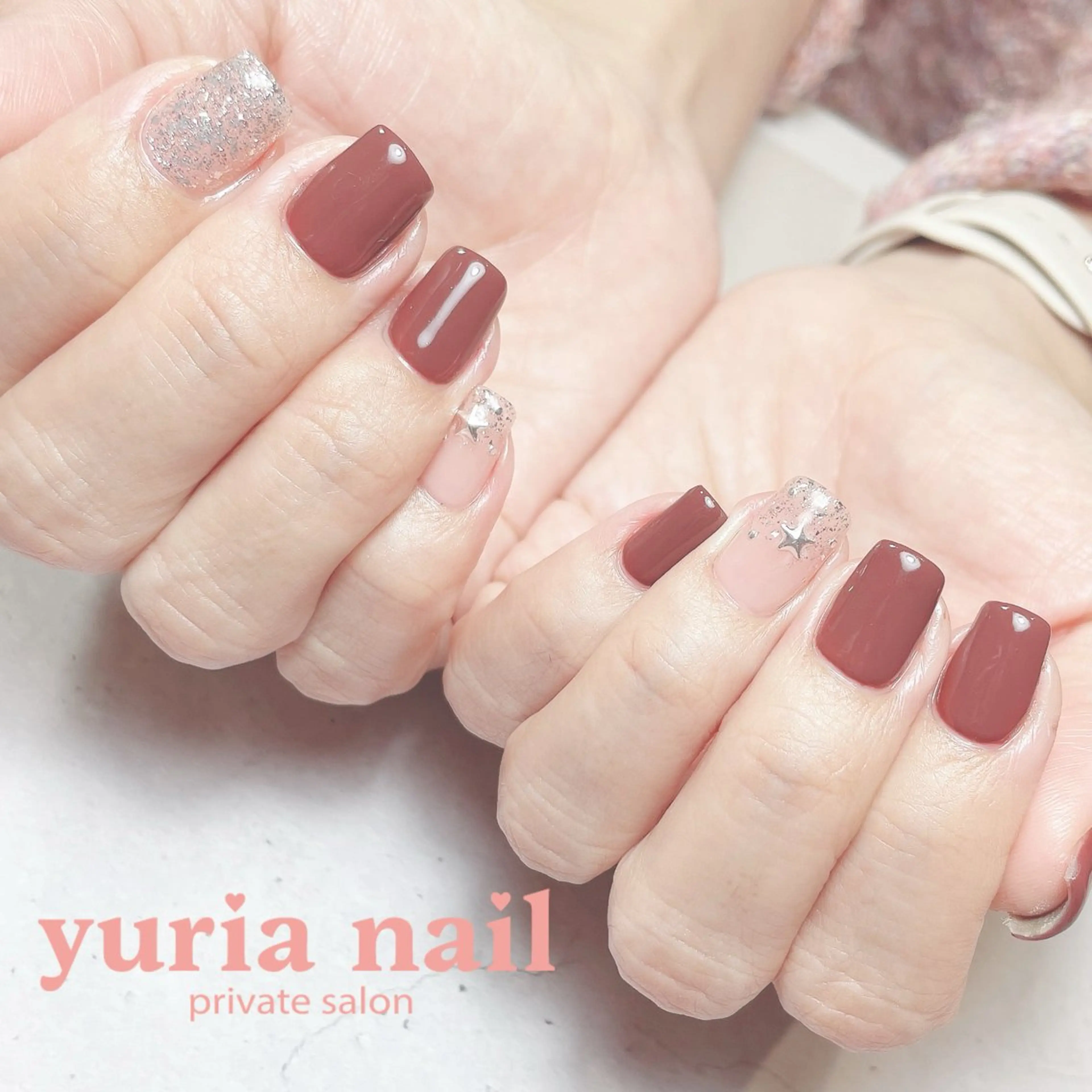 ネイル ジェルネイル ラメ(グリッター) シルバー ハンドネイル 小林 ゆりあのネイルデザイン