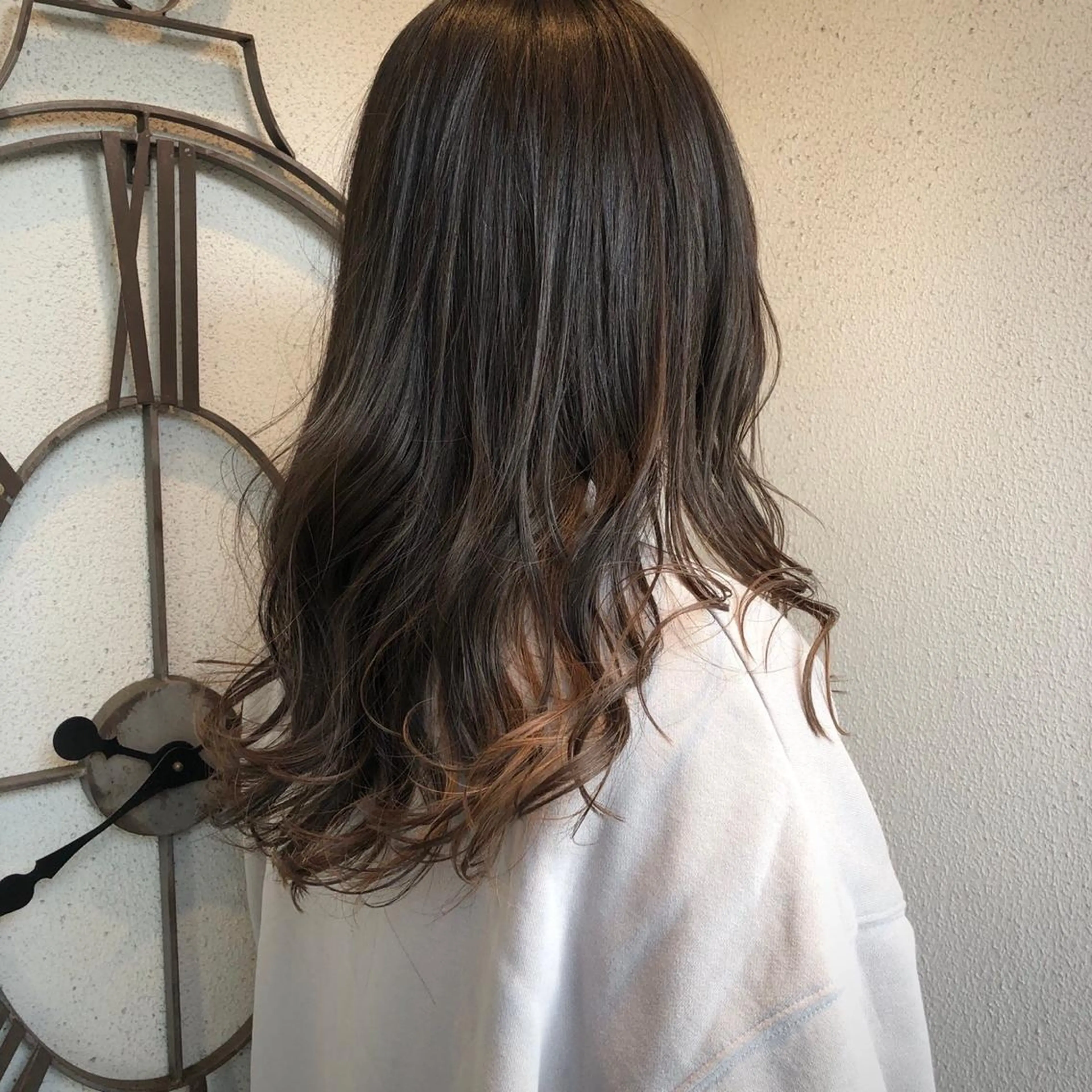 ロング カラー Sanctuary 南森町店のヘアスタイル