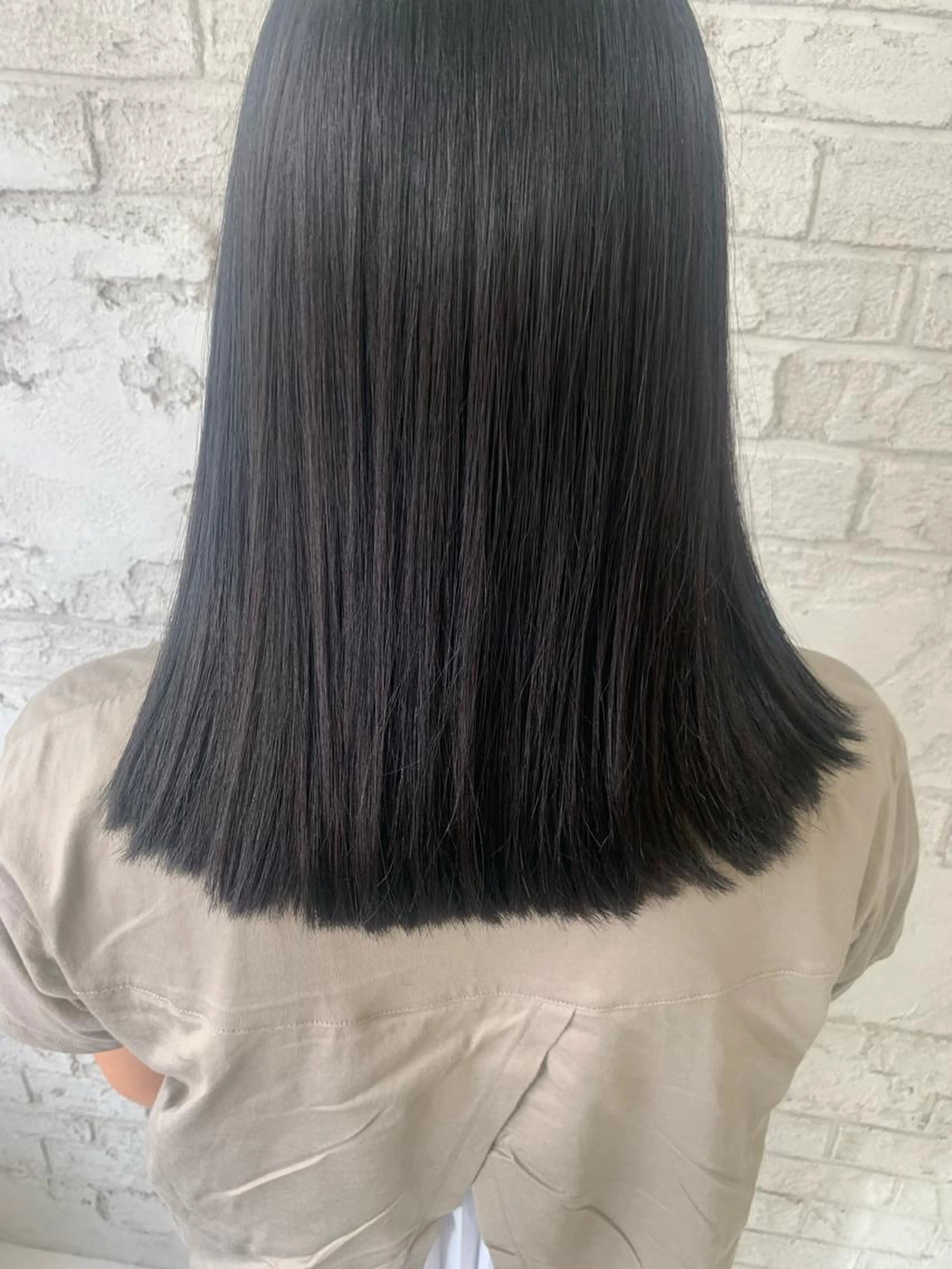 【☔️湿気に負けない☔️】⭐️カット＆縮毛矯正⭐️輝くさらさらヘアへ！！の写真