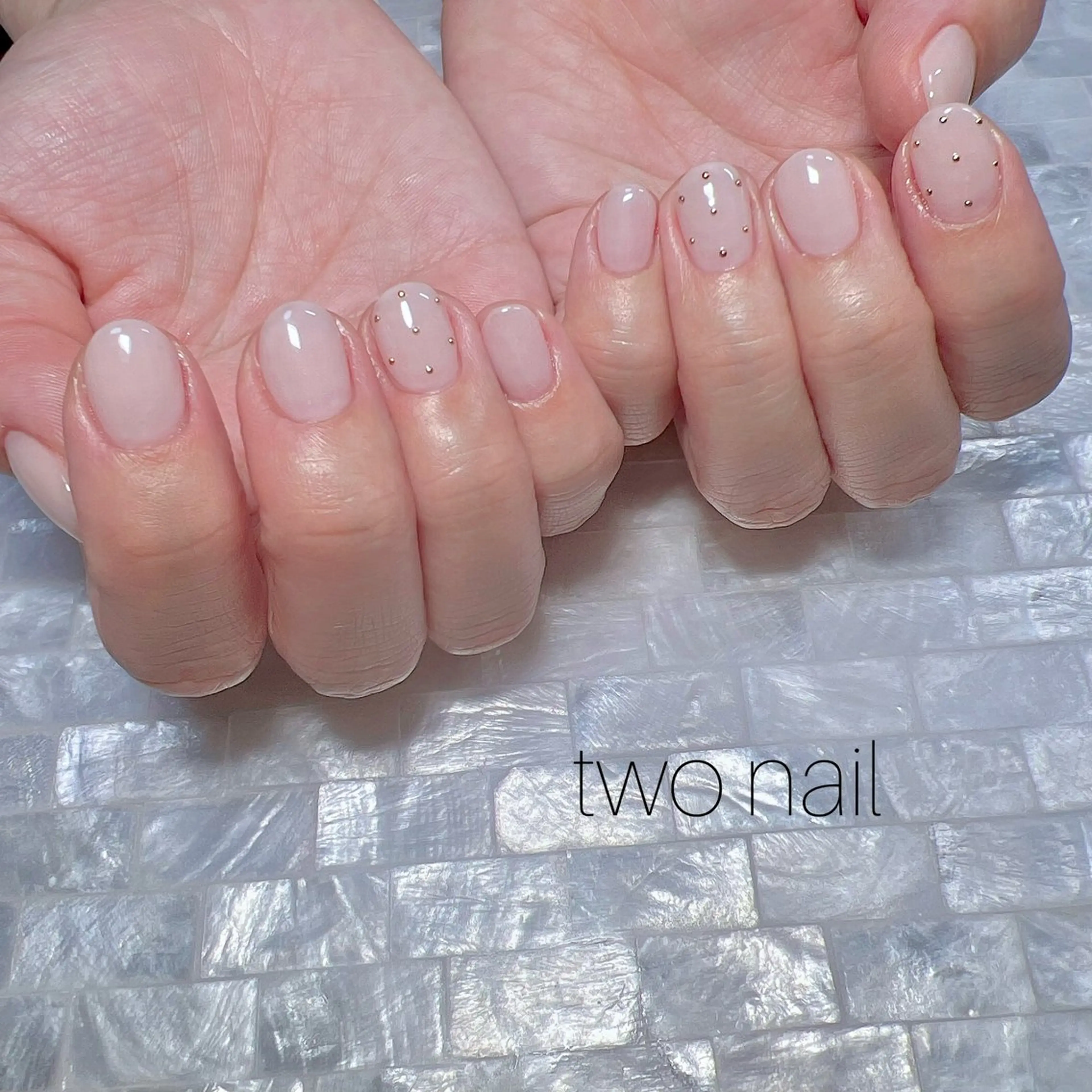 ネイル ネイルチップ ホワイト ハンドネイル two nailのネイルデザイン