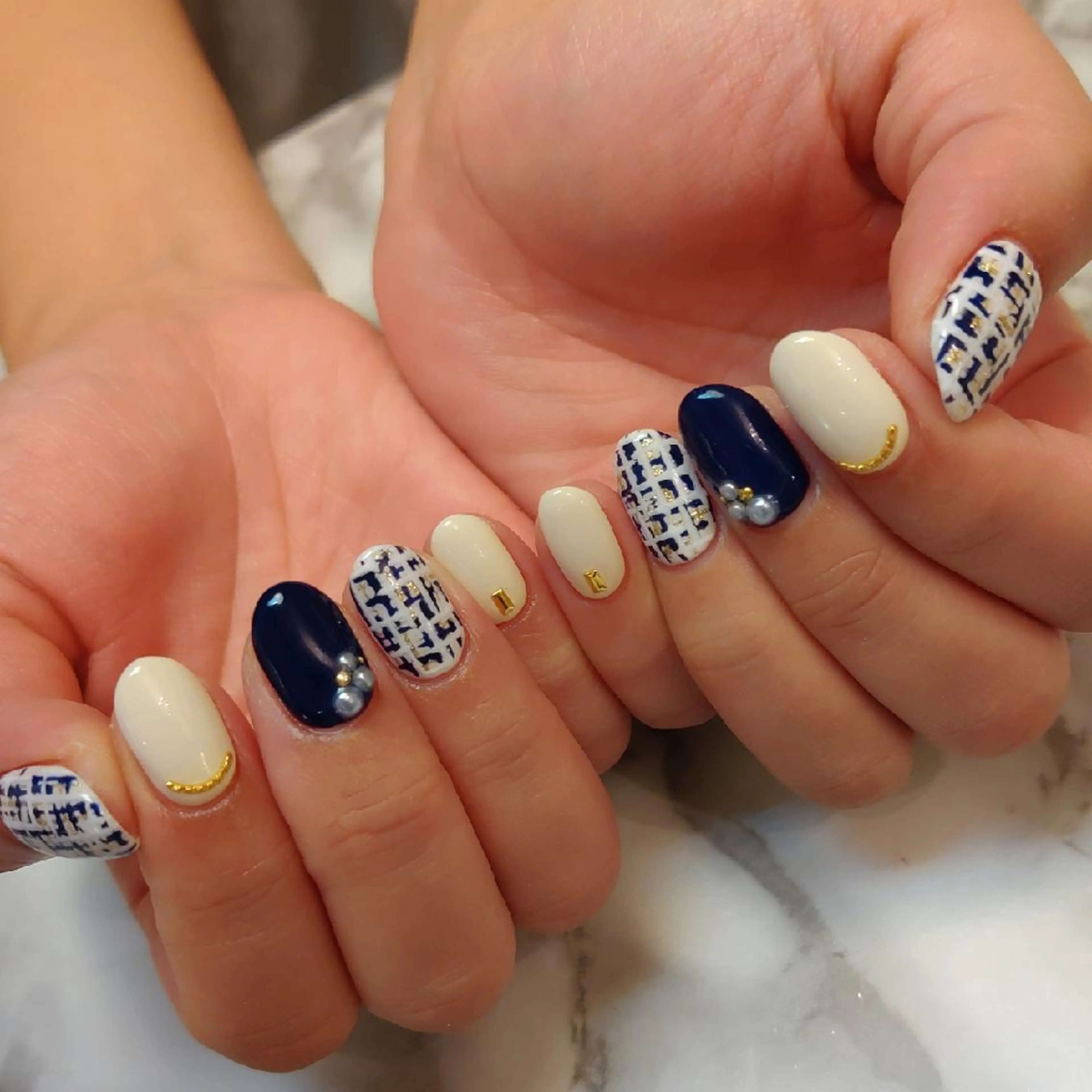 ネイル ツイードネイル ジェヌインネイル 河内のネイルデザイン