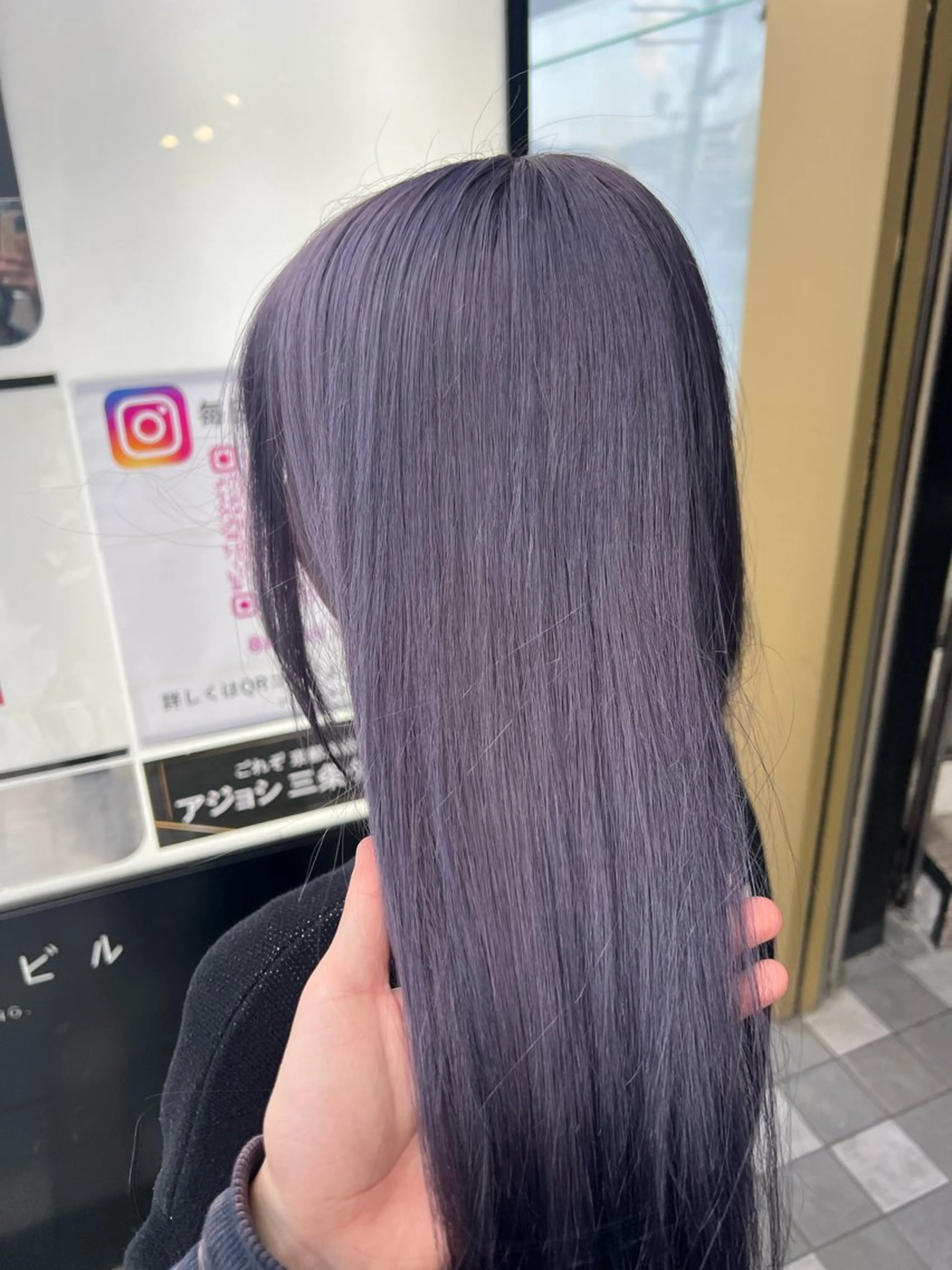 セミロング ヘアカラー ハイトーンカラー 坂本 翼のヘアスタイル