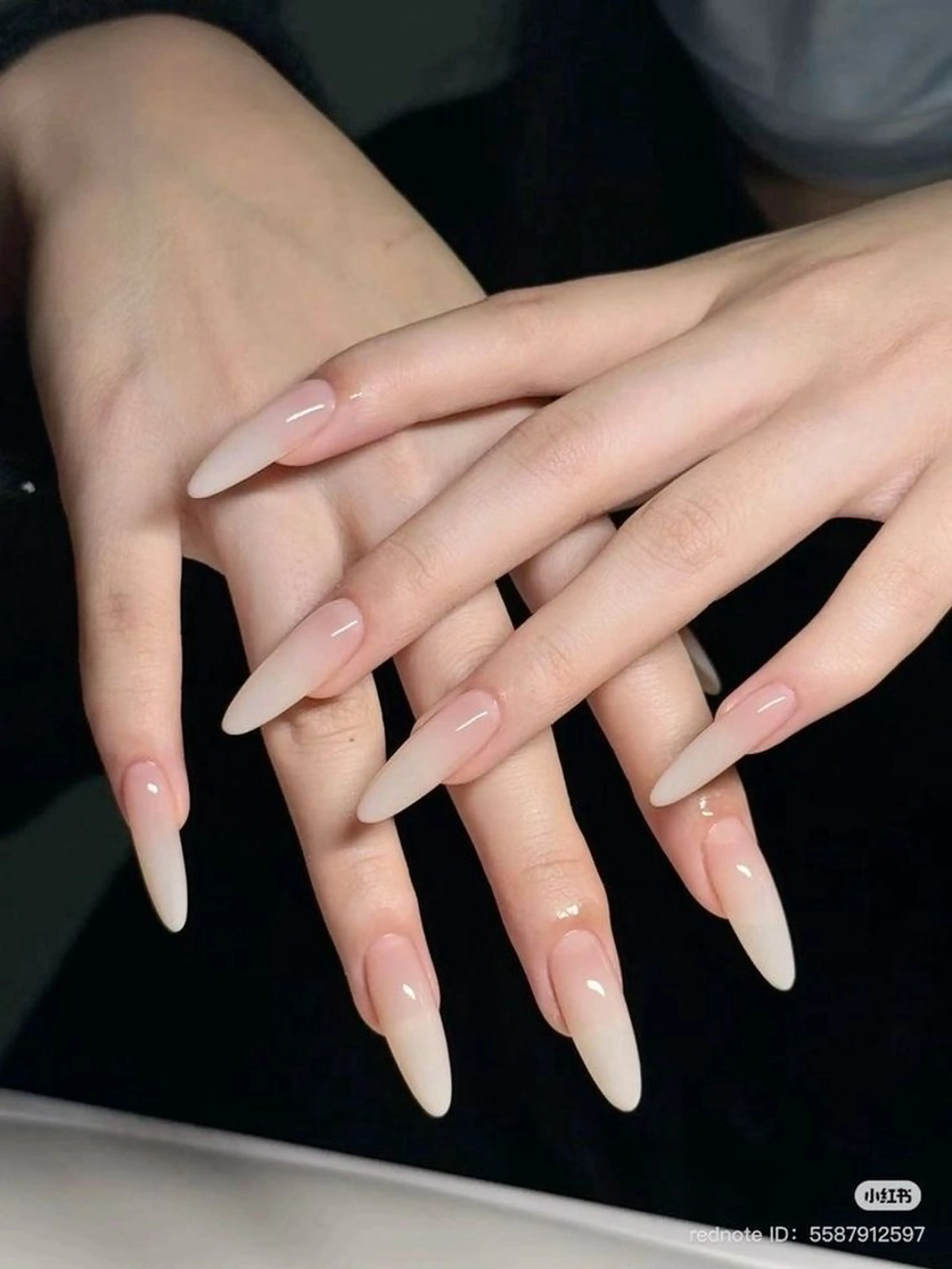 ネイル フレンチネイル キラキラネイル 韓国ネイル シンプルネイル ワンホンネイル ハンドネイル MEI Nailのネイルデザイン