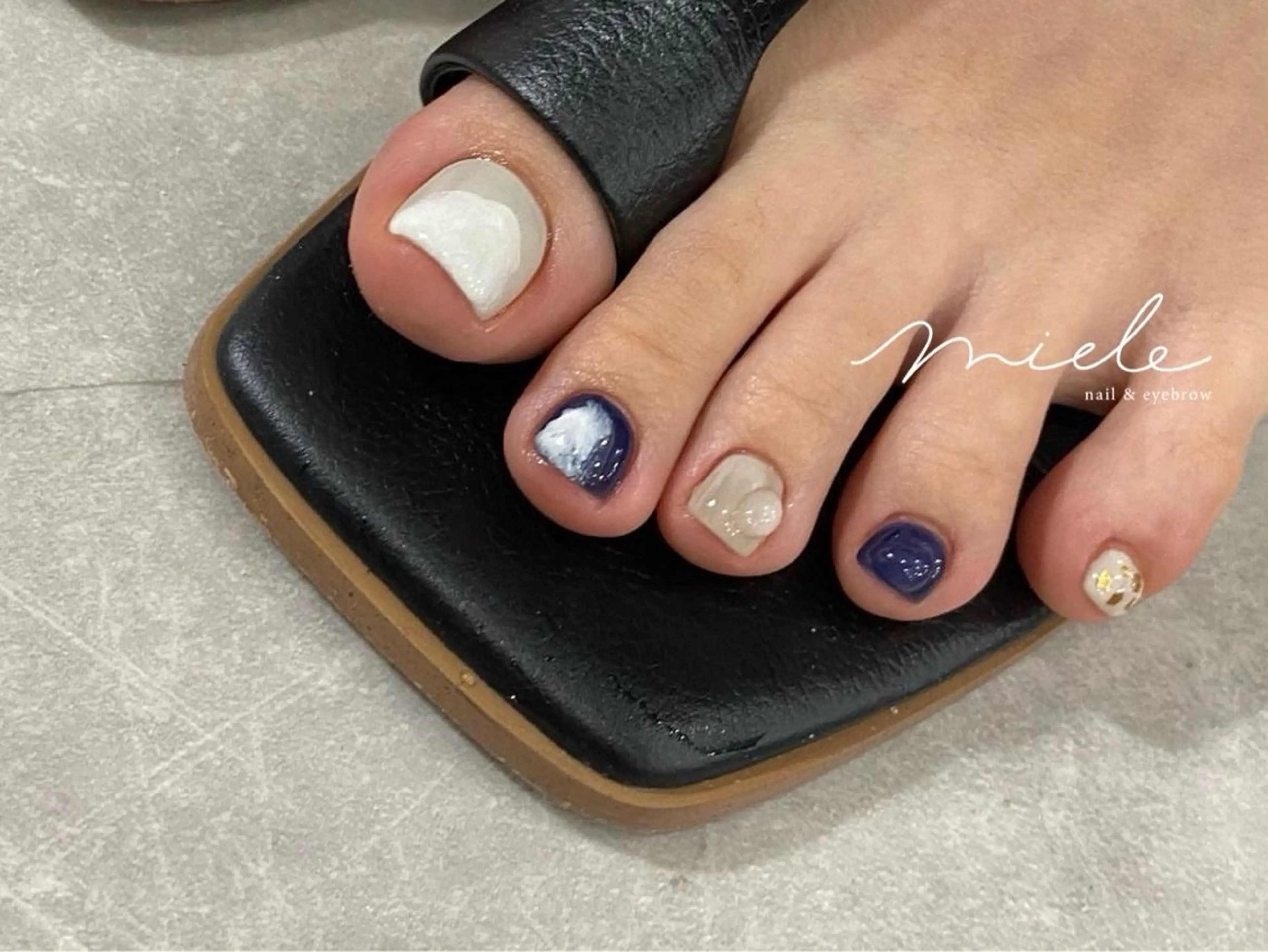 ネイル フットネイル miele【ミエレ】 海外シンプルデザインのネイルデザイン