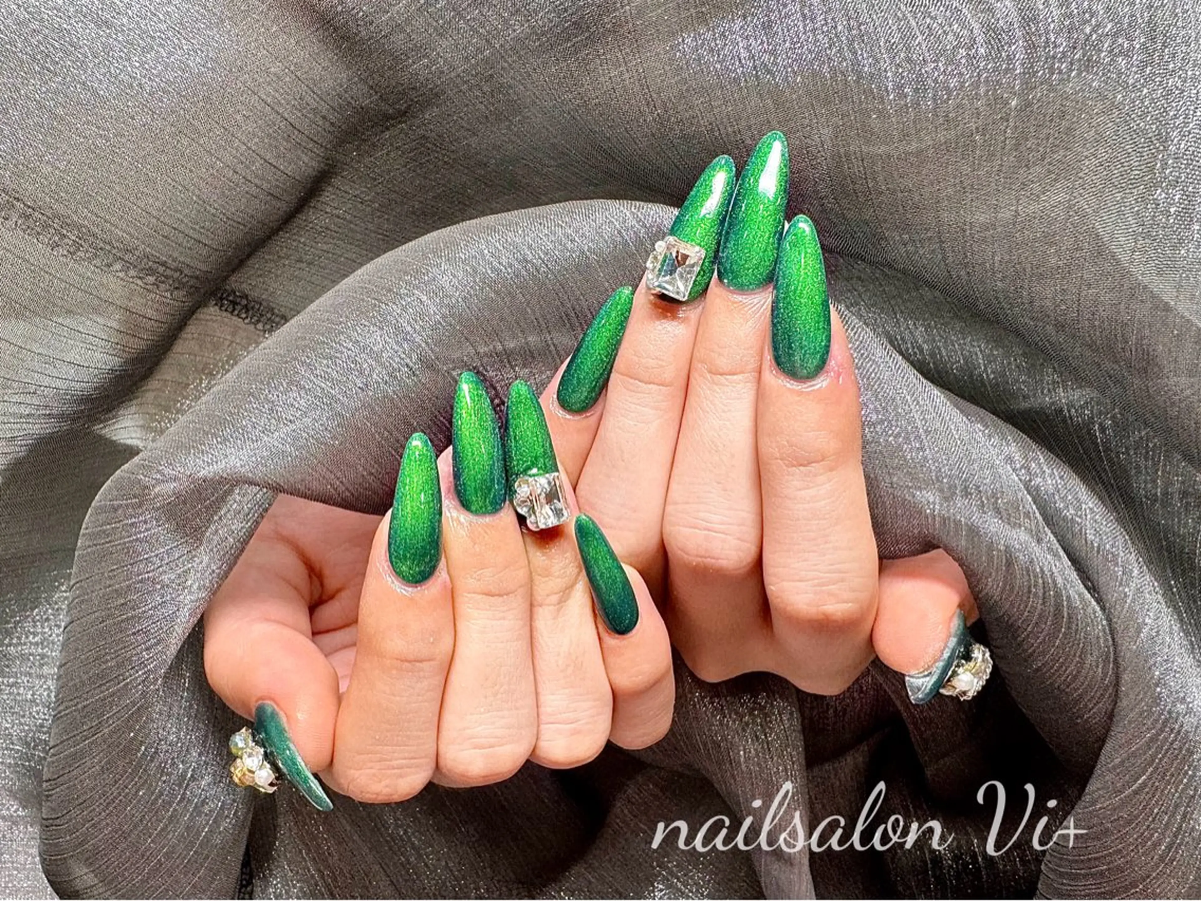 ネイル ハンドネイル ✨Nailsalon Vi+✨のネイルデザイン