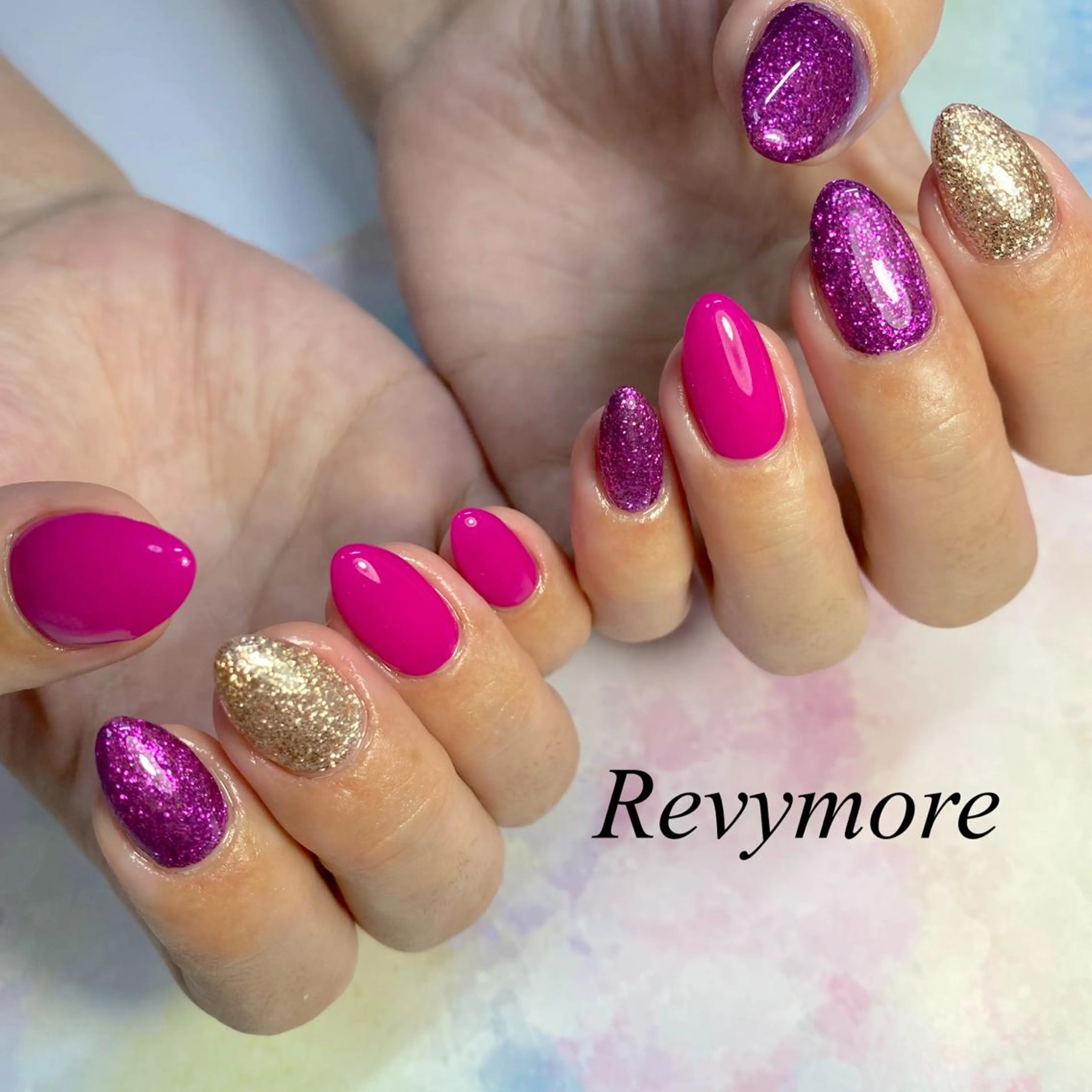 ショート ネイル パープルカラー ブラウン ジェルネイル ラメ(グリッター) ワンカラーネイル nail salon Revymore所属・nail salon Revymoreのネイルデザイン